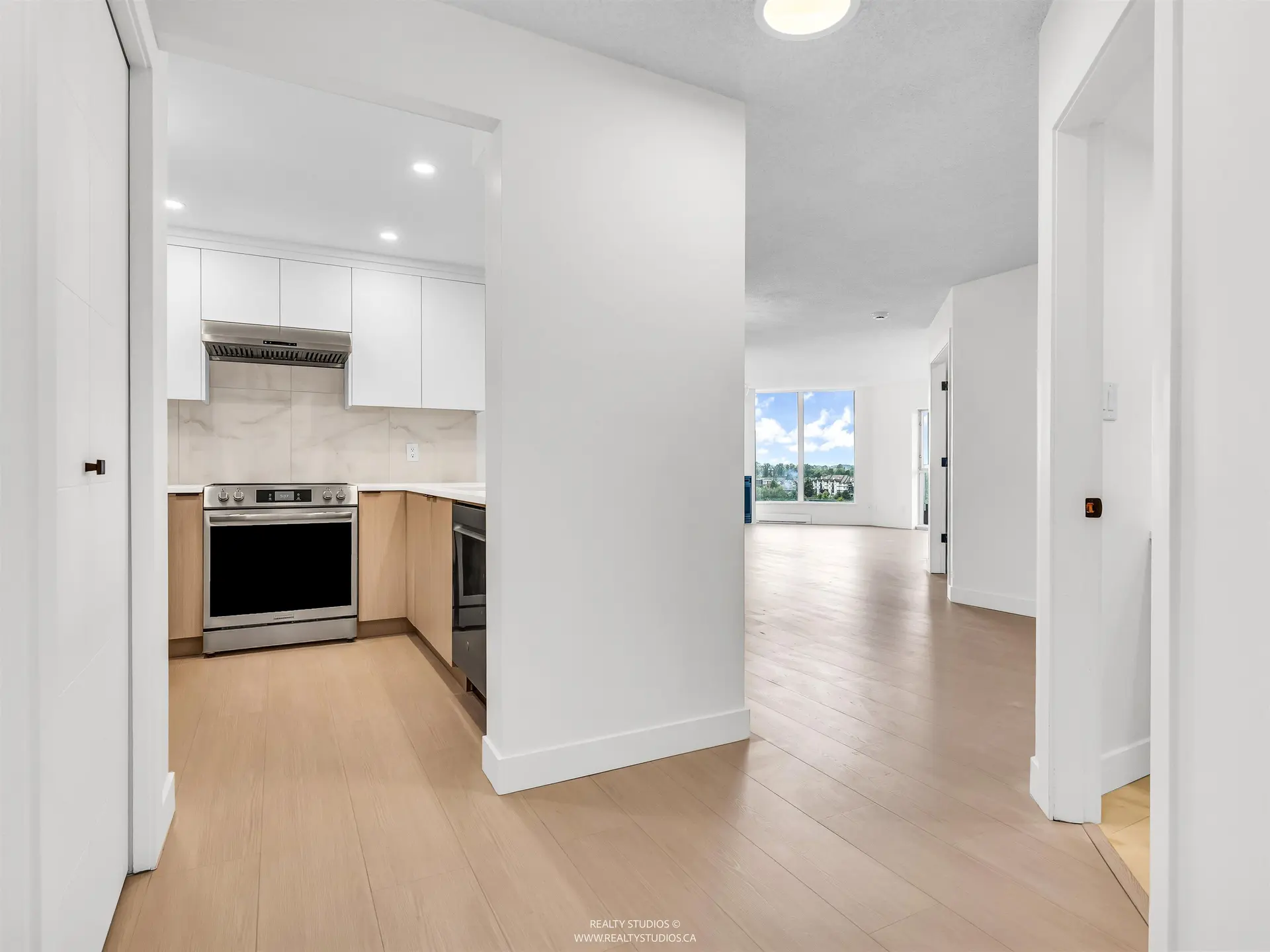 Property at #1003 1135 QUAYSIDE DRIVE, New Westminster, BC