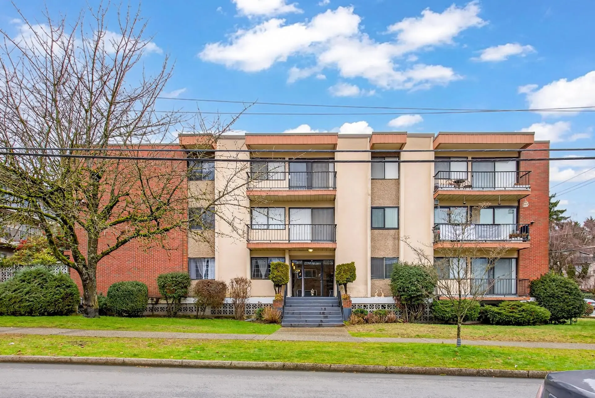 Property at #208 505 Ninth Street, New Westminster, BC