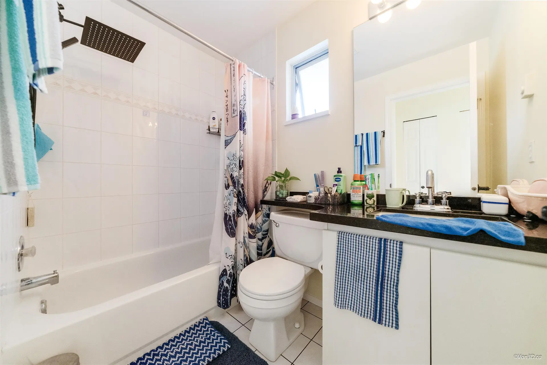 Property at 215 W 18TH STREET, North Vancouver, BC