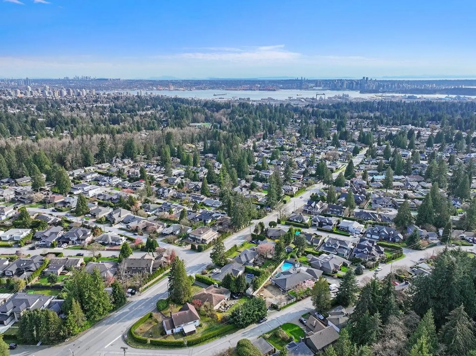 Property at 3955 HIGHLAND BOULEVARD, North Vancouver, BC