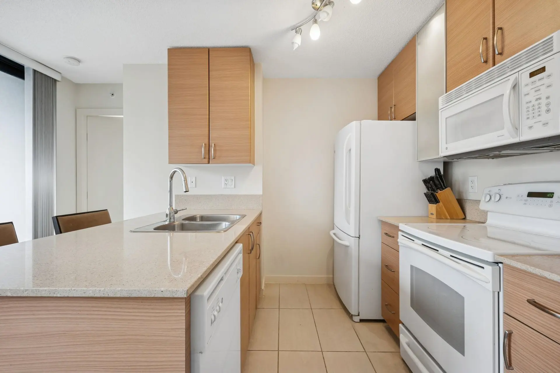 Property at #502 977 MAINLAND STREET, Vancouver, BC