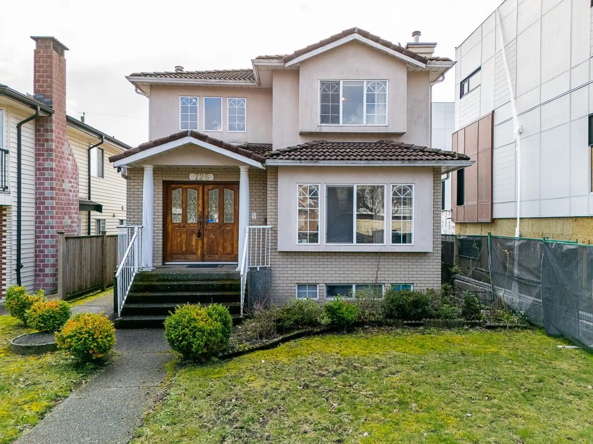 Property at 726 E 56th Avenue, Vancouver, BC