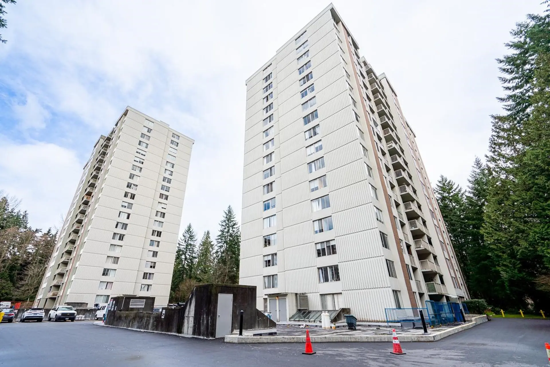 Property at #608 2004 Fullerton Avenue, North Vancouver, BC