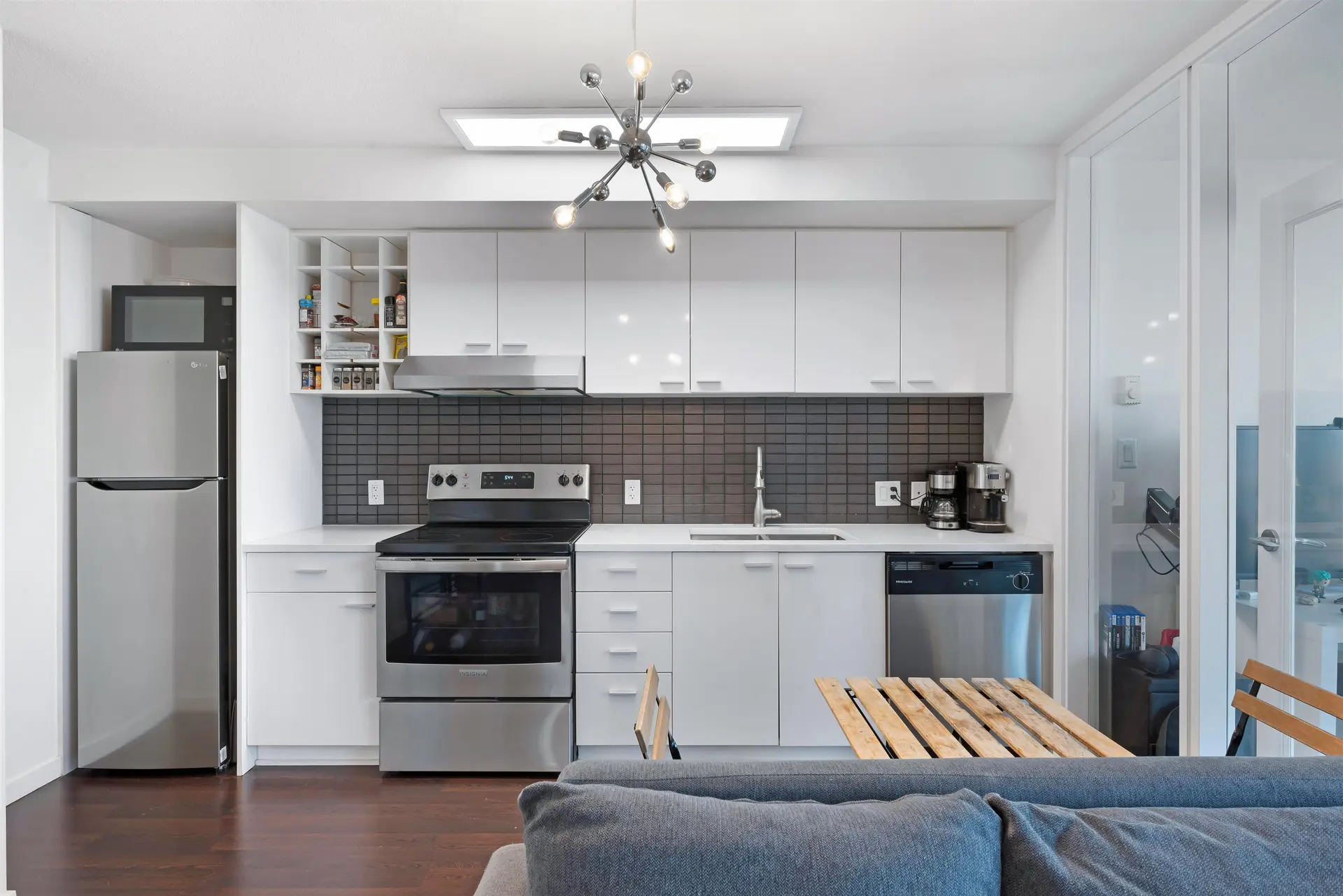 Property at #1207 602 CITADEL PARADE, Vancouver, BC