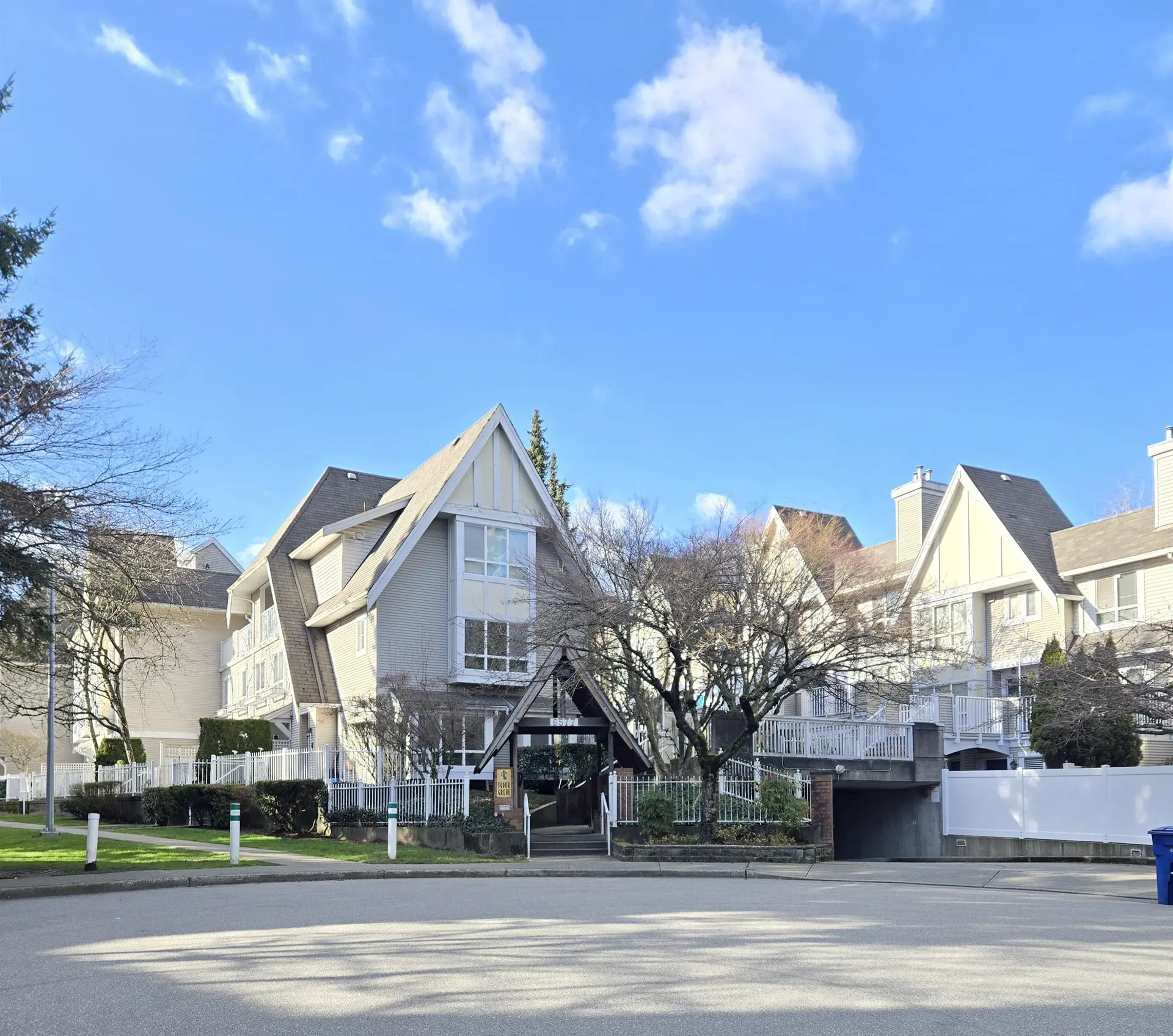 Property at #15 6577 Southoaks Crescent, Burnaby, BC