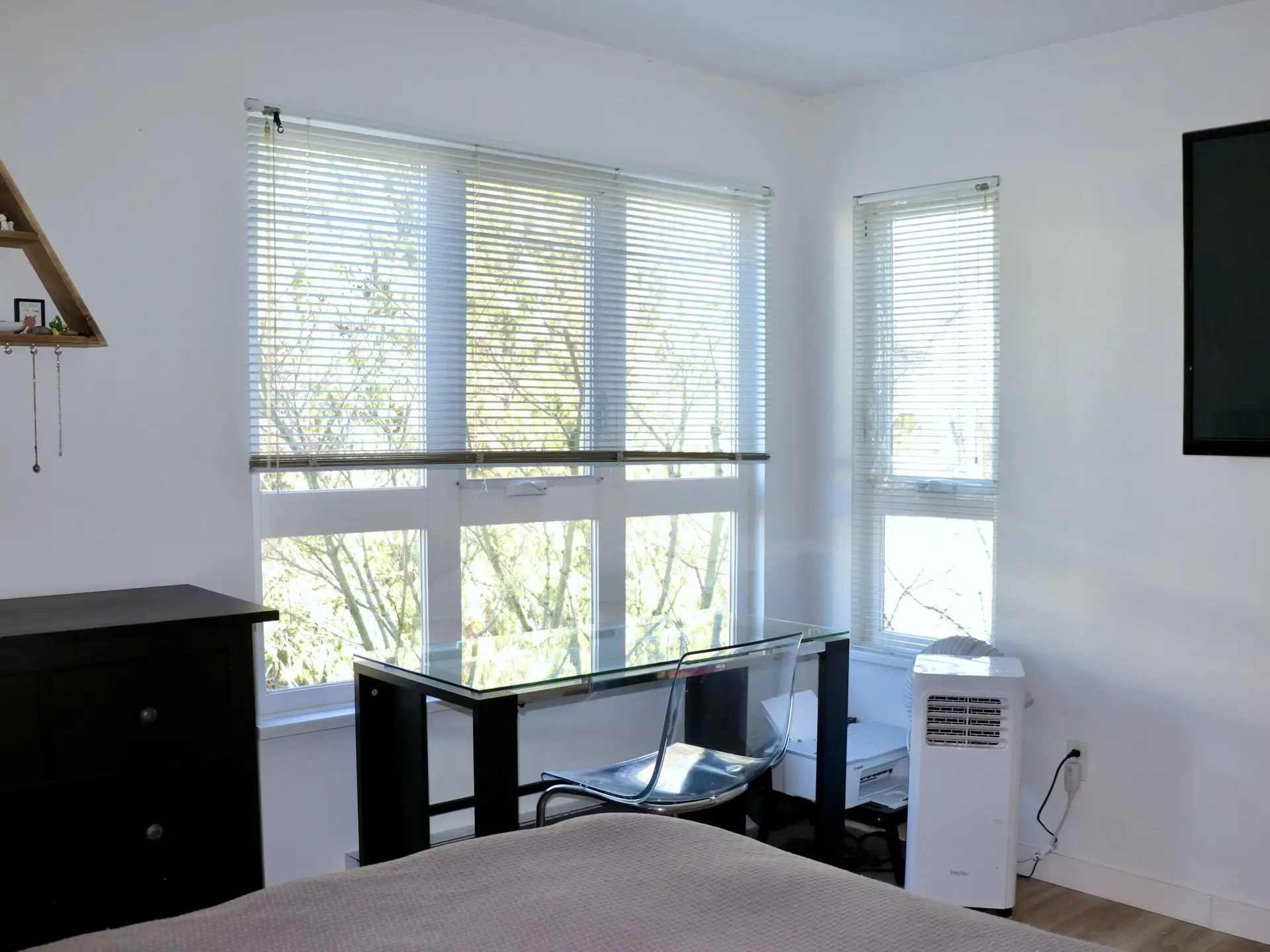 Property at #403 106 W KINGS ROAD, North Vancouver, BC