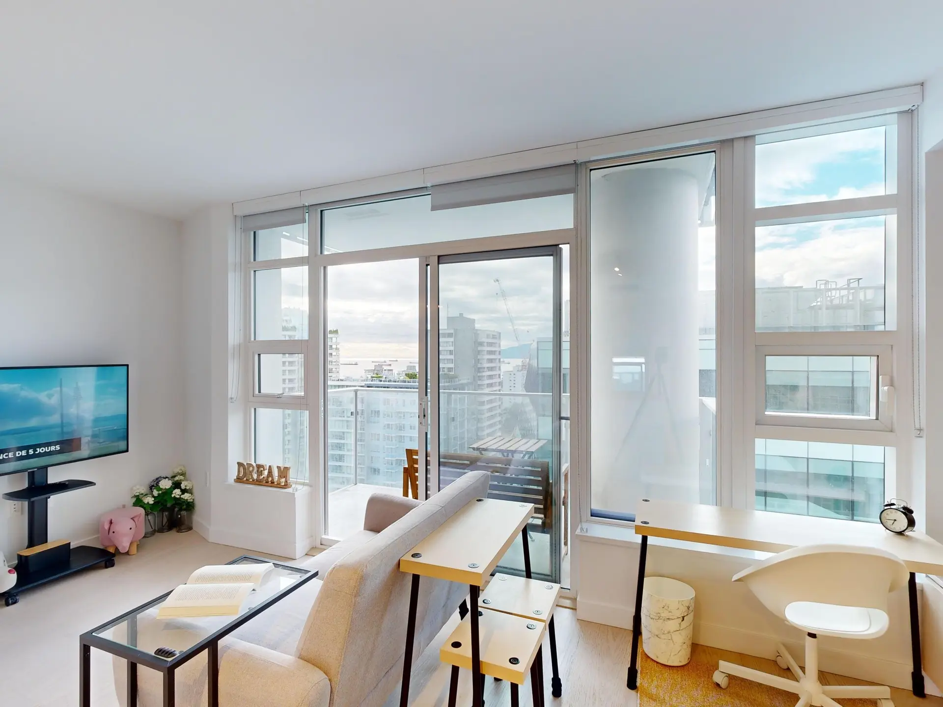 Property at #2103 1289 Hornby Street, Vancouver, BC