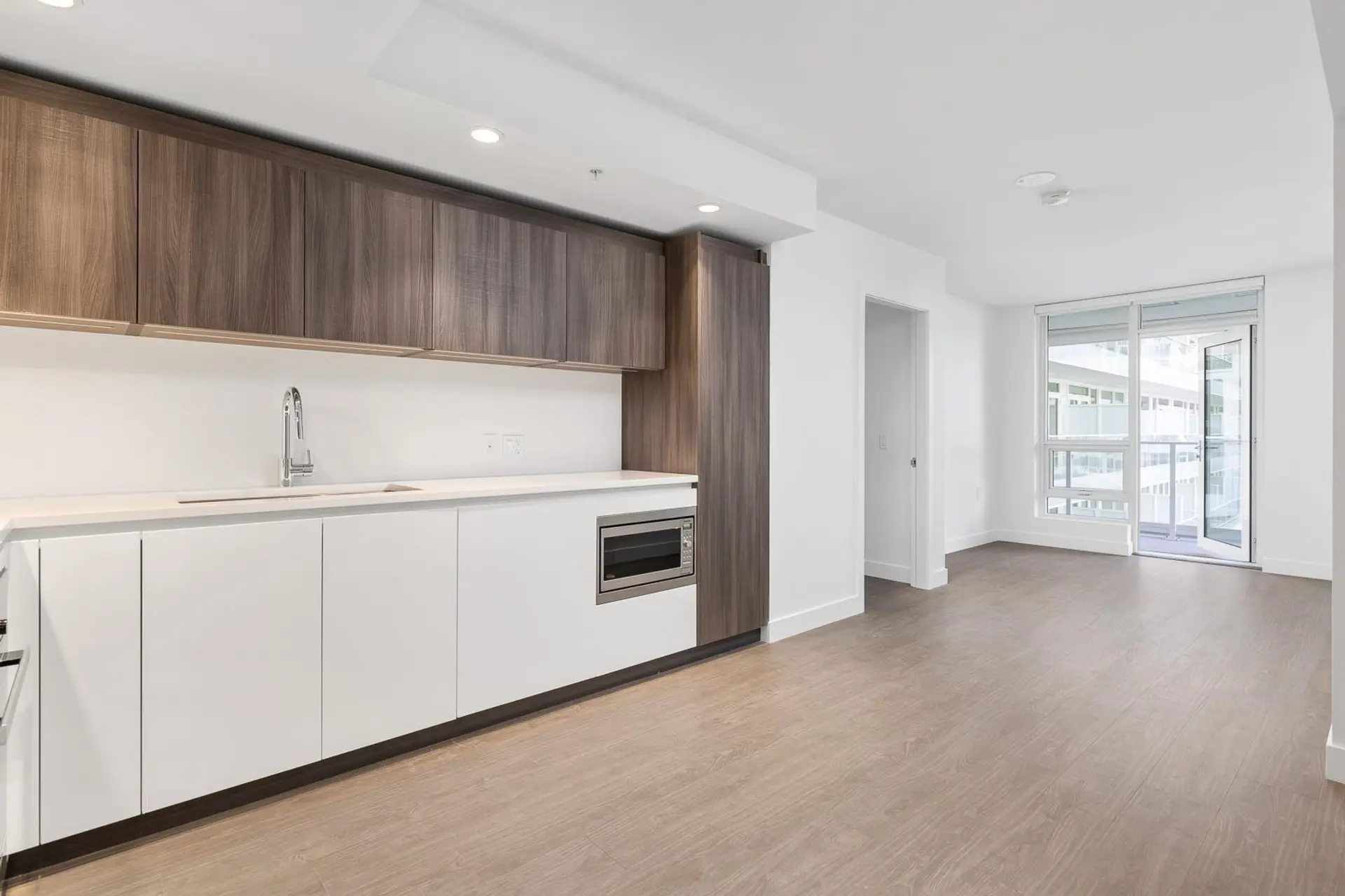 Property at #854 6328 NO. 3 ROAD, Richmond, BC