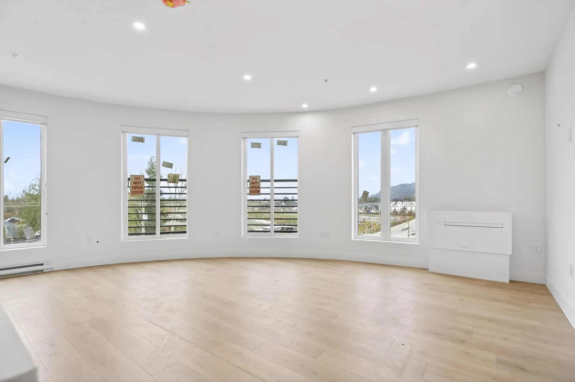 #403 46185 THOMAS ROAD - Image 6