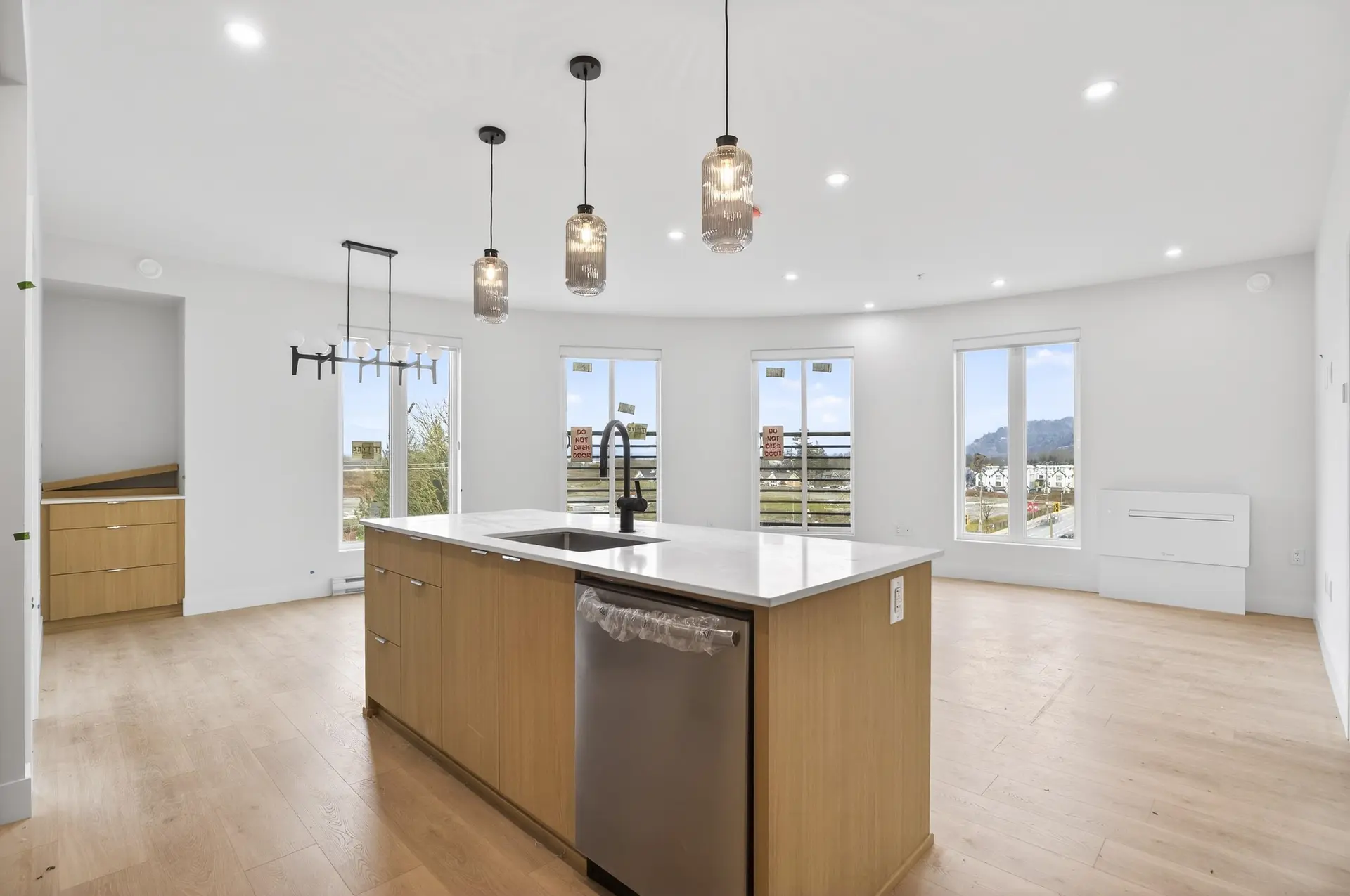 #403 46185 THOMAS ROAD - Image 1