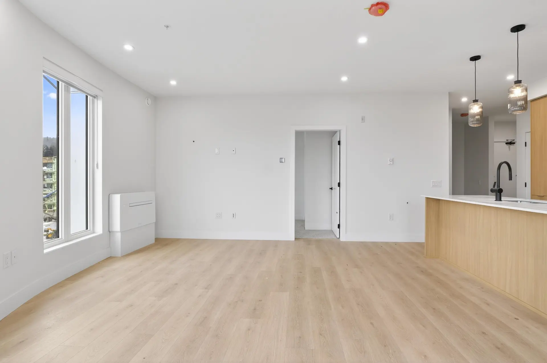 #403 46185 THOMAS ROAD - Image 5