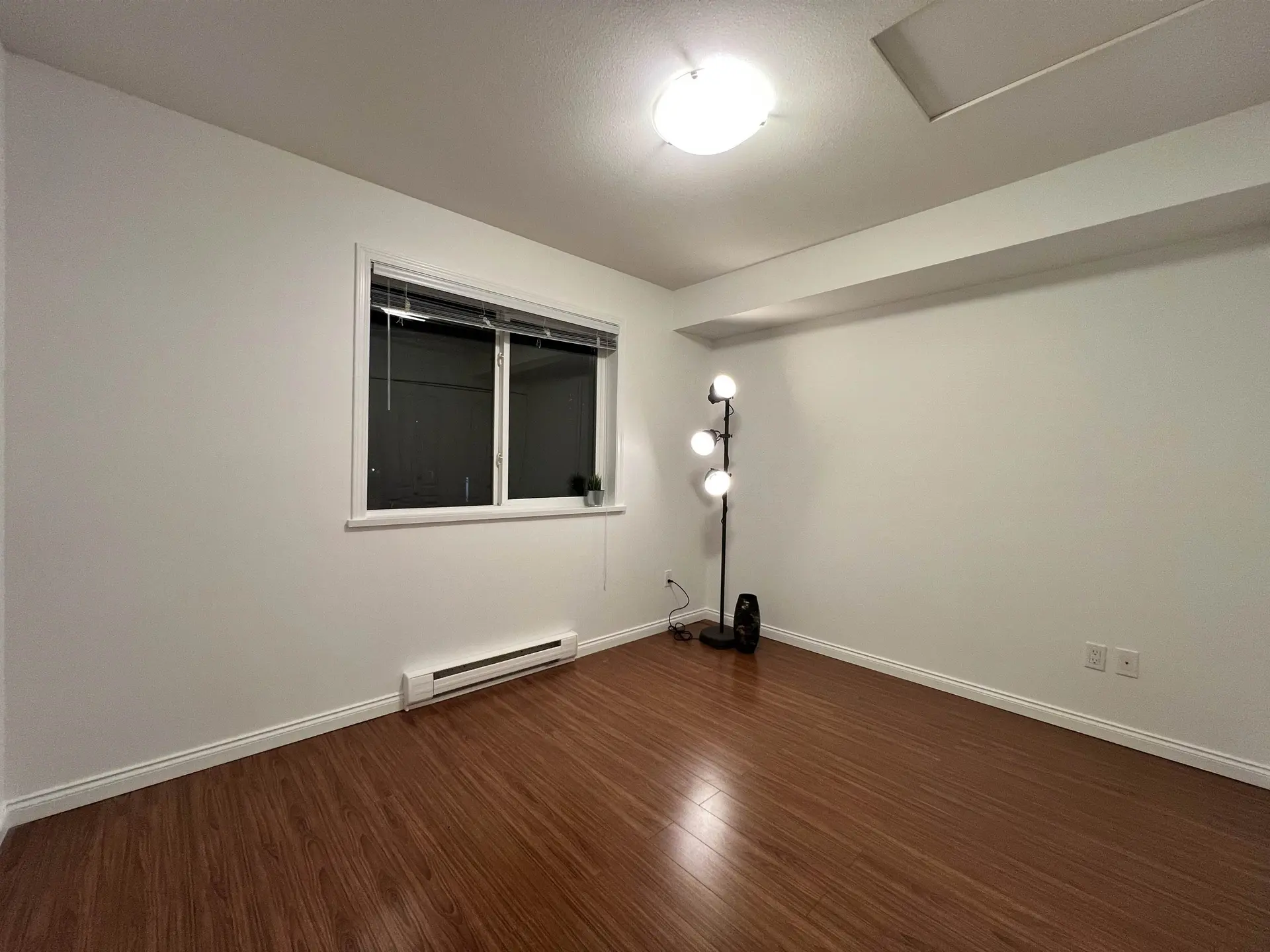 #3 5525 Halley Avenue - Image 11