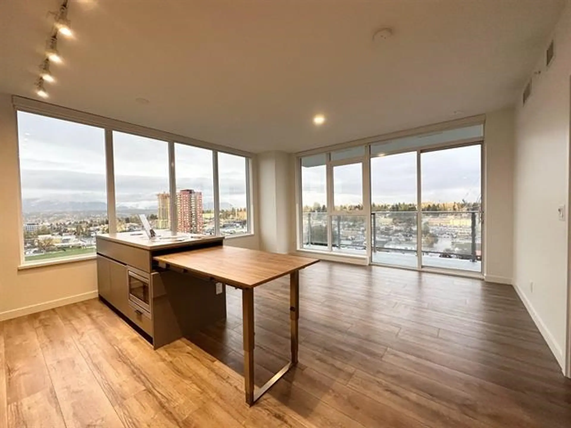 Property at #2802 13428 105 Avenue, Surrey, BC