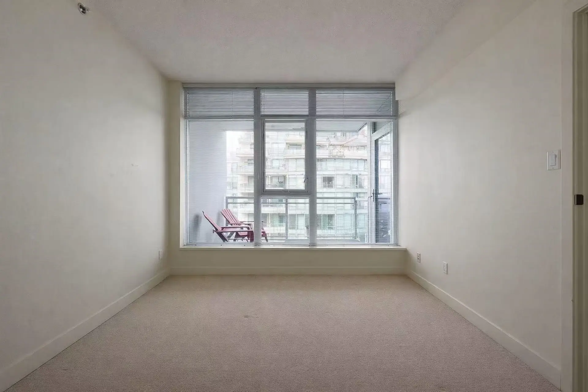 #1609 5900 Alderbridge Way - Image 4