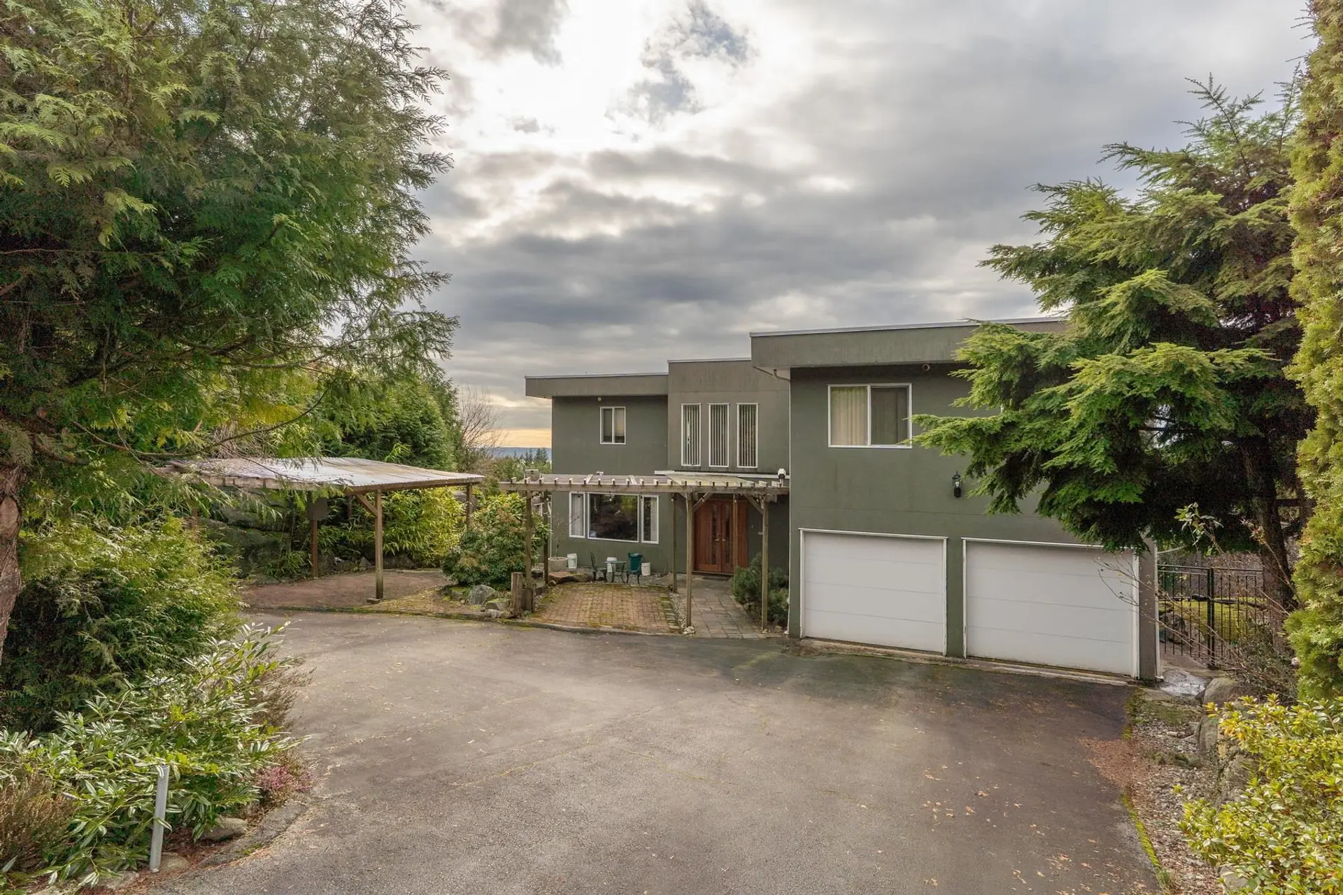 Property at 4582 Woodgreen Court, West Vancouver, BC