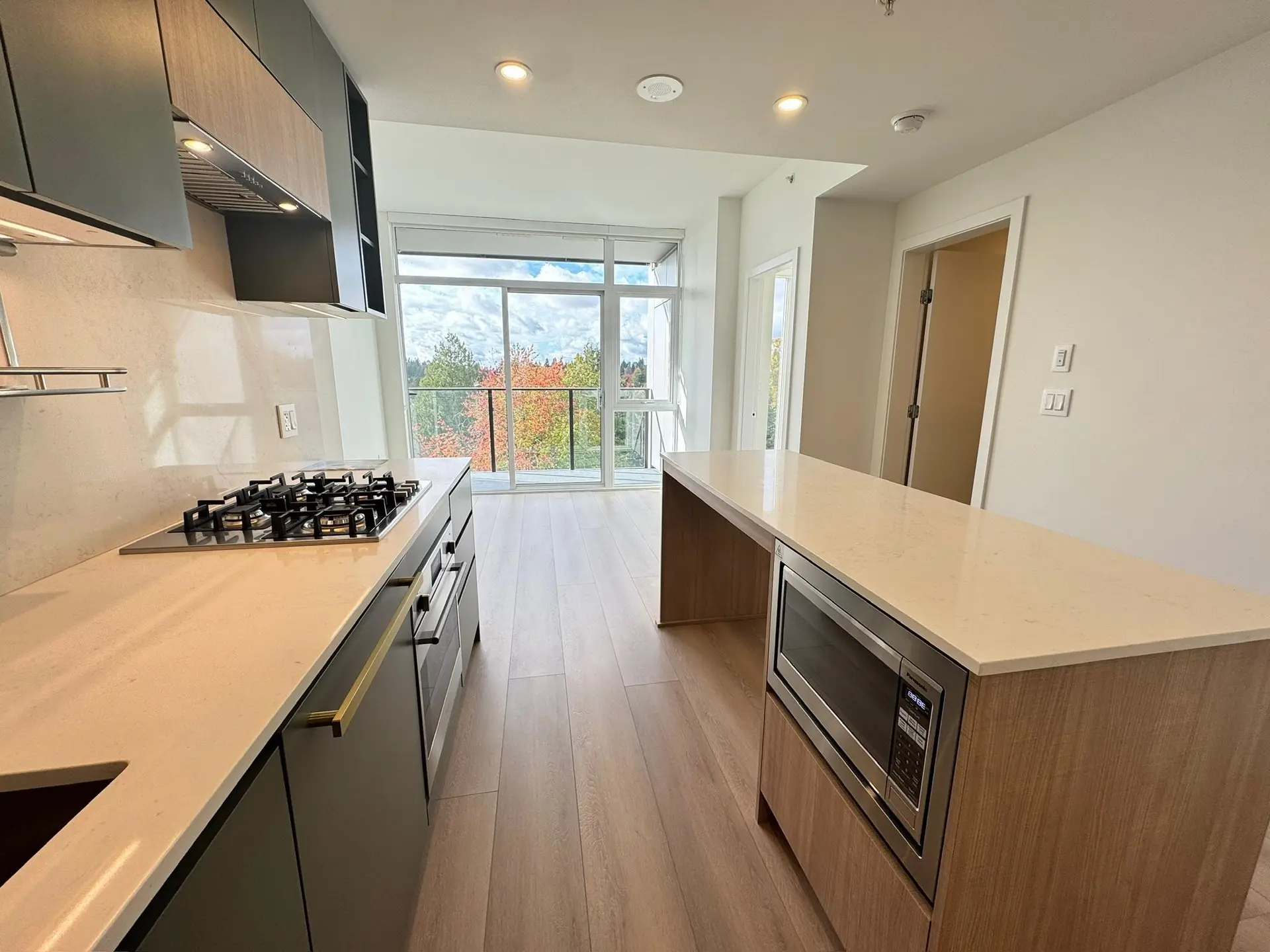 Property at #607 13573 98a Avenue, Surrey, BC