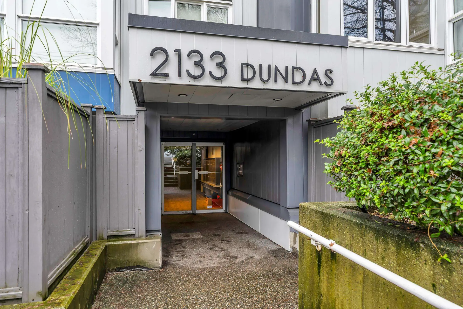 Property at #406 2133 Dundas Street, Vancouver, BC