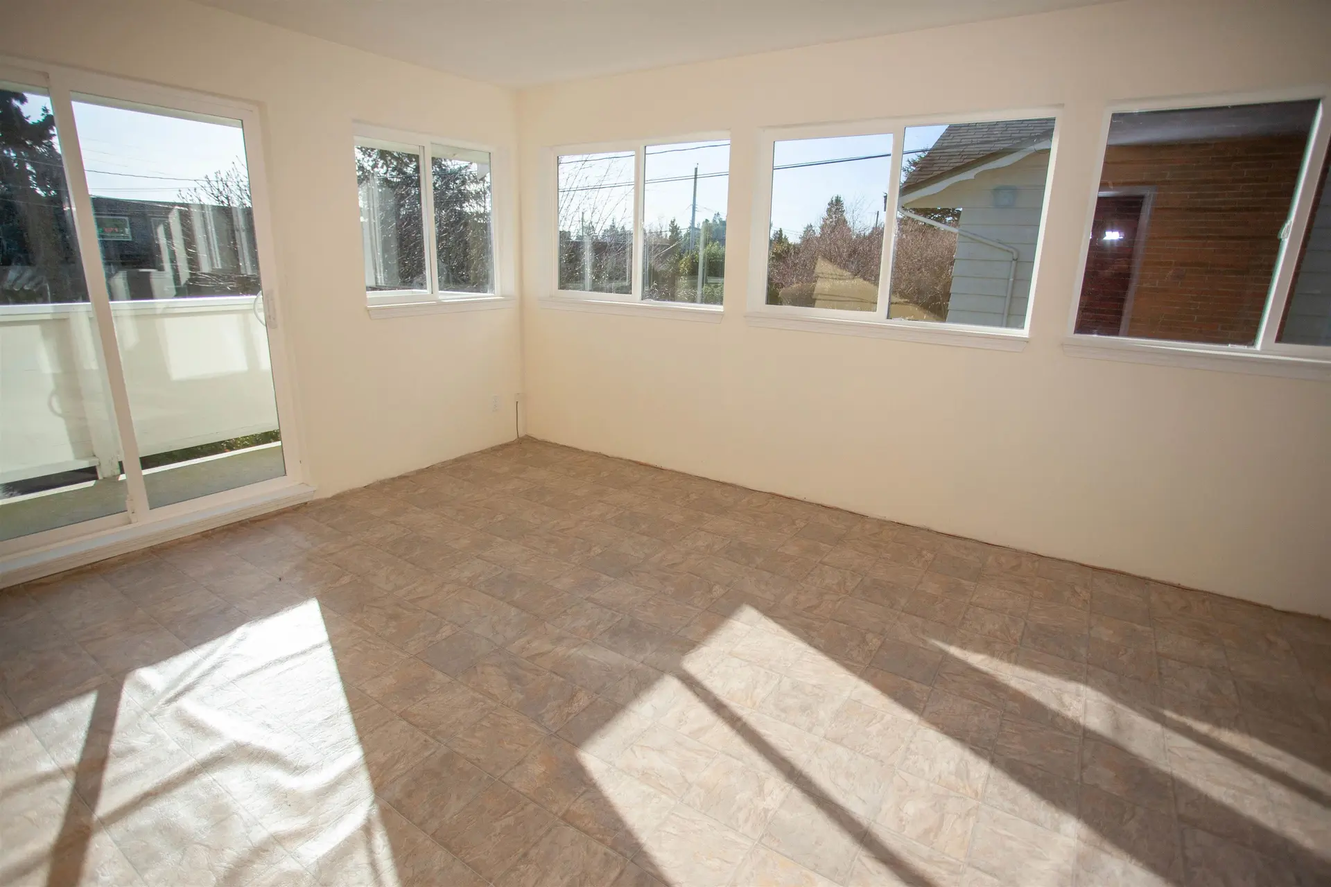 Property at 14451 MANN PARK CRESCENT, White Rock, BC