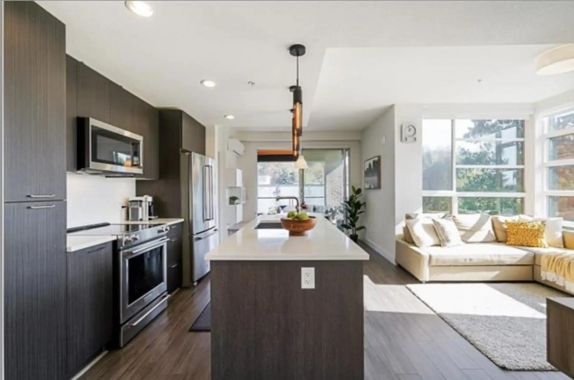 Property at #310 719 W 3rd Street, North Vancouver, BC
