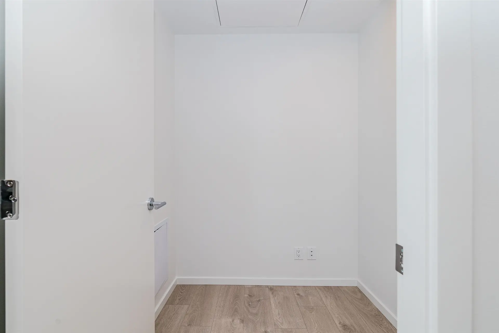 #1213 6808 Minoru Boulevard - Image 14