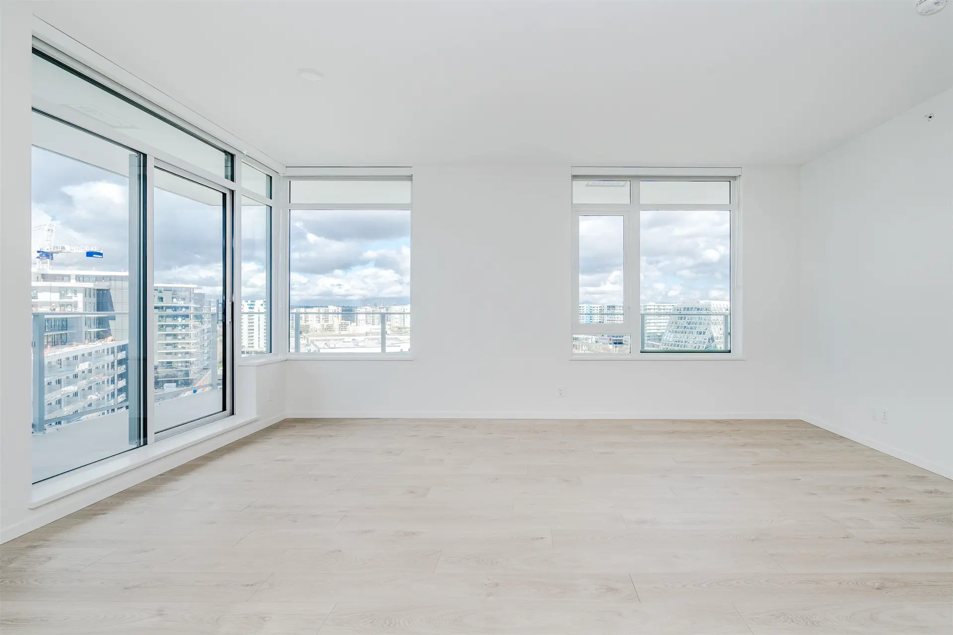 #1213 6808 Minoru Boulevard - Image 8