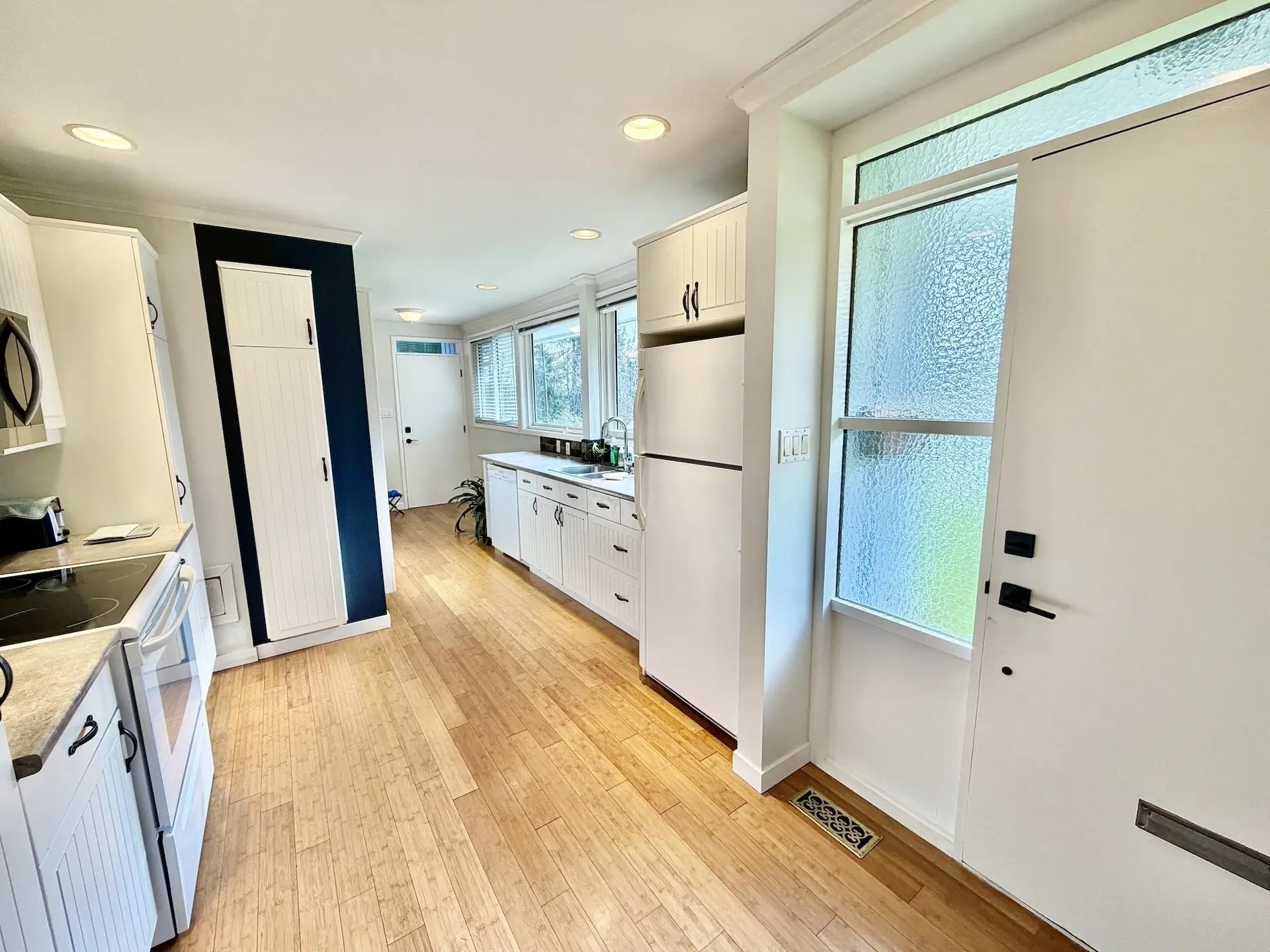 Property at 1876 BEAULYNN PLACE, North Vancouver, BC