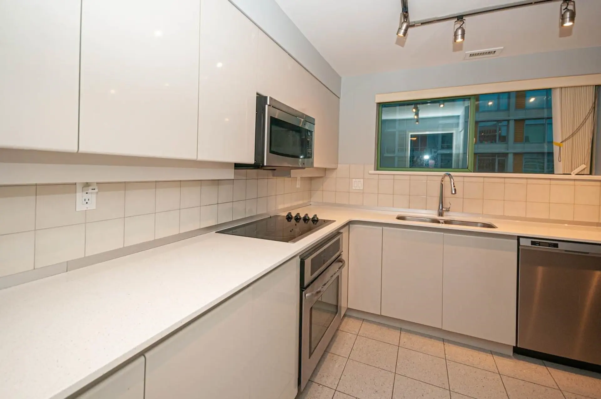 Property at #1606 909 BURRARD STREET, Vancouver, BC