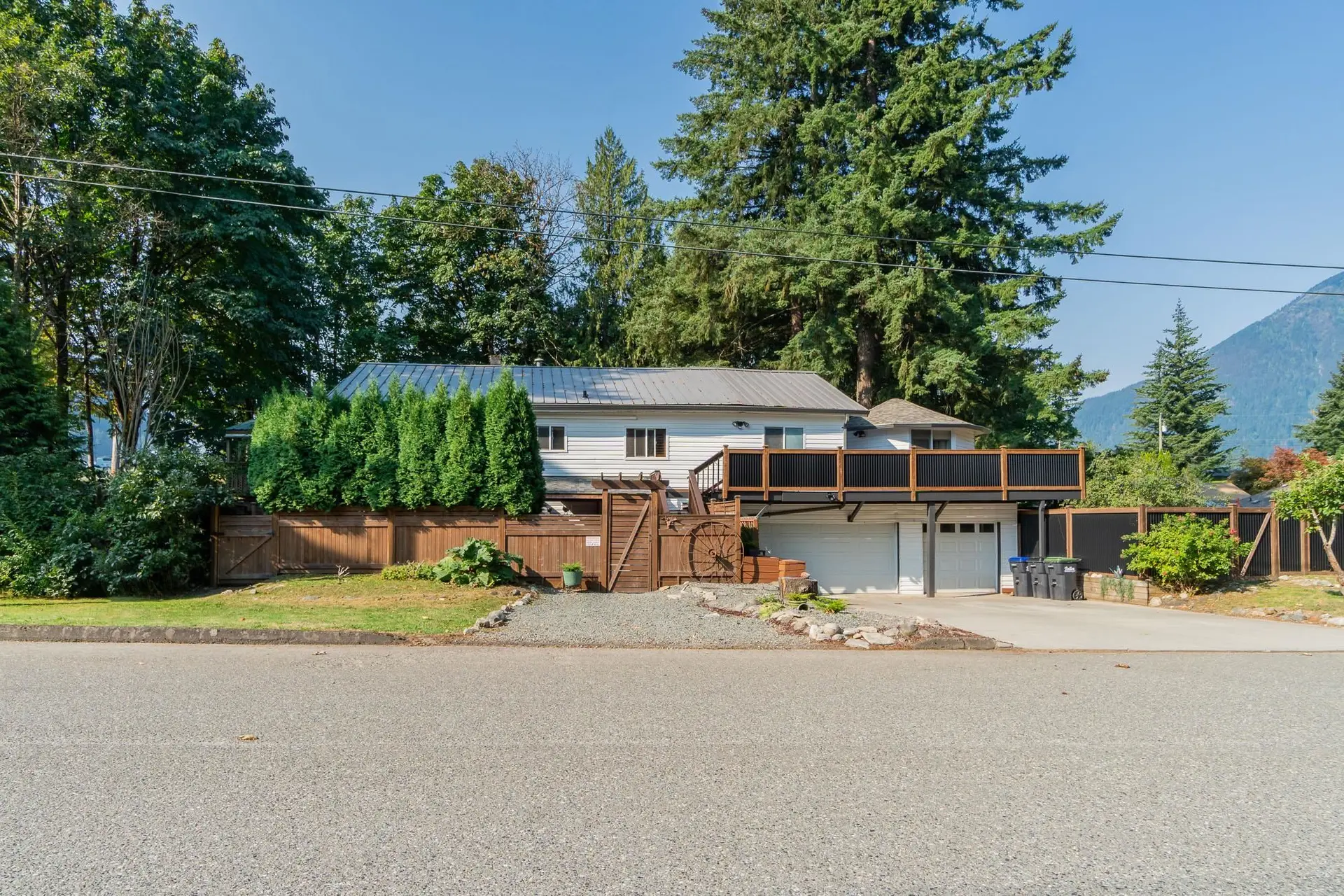 Property at 695 Hudson Bay Street, Hope, BC