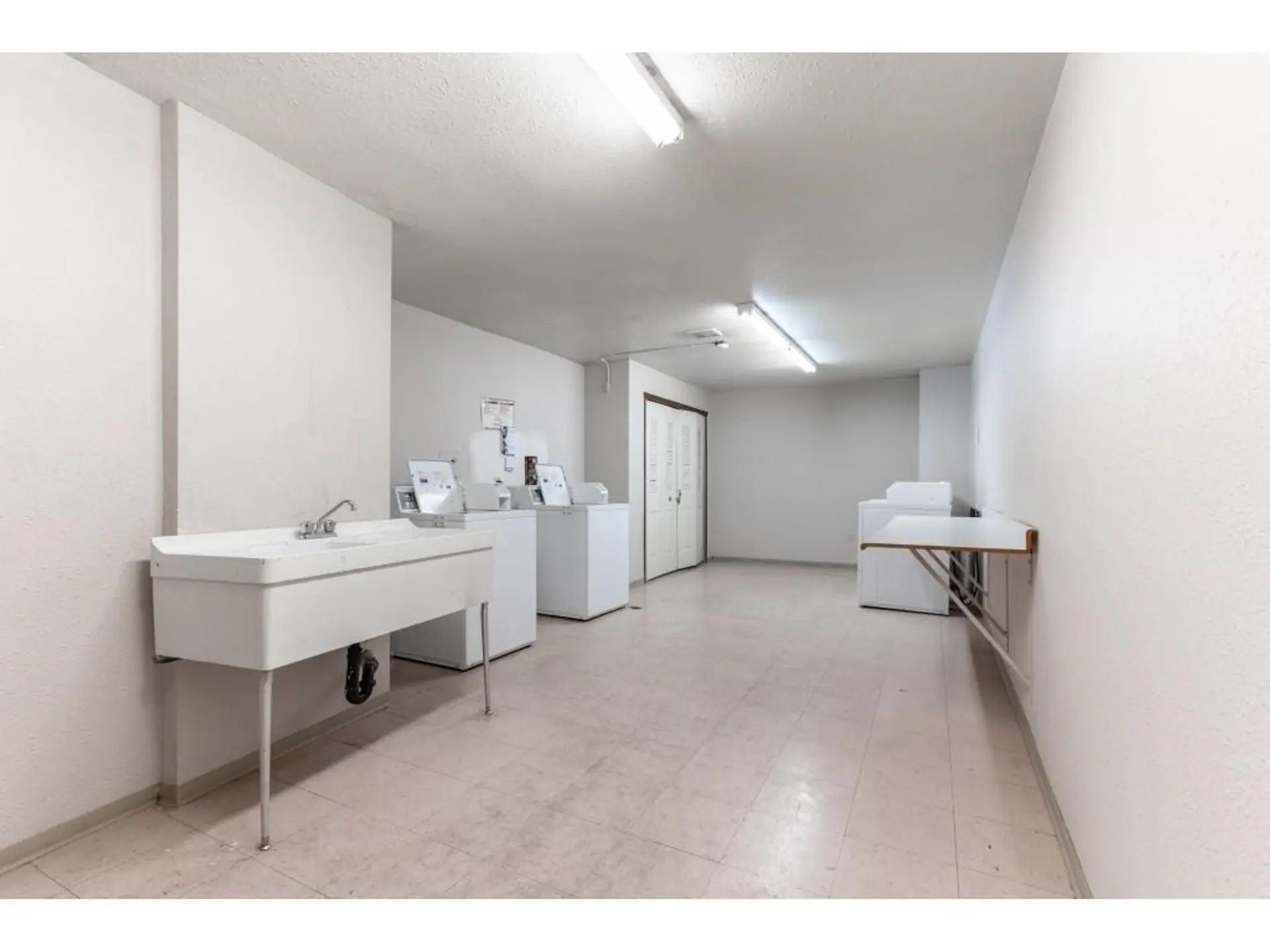 Property at #229 32850 GEORGE FERGUSON WAY, Abbotsford, BC