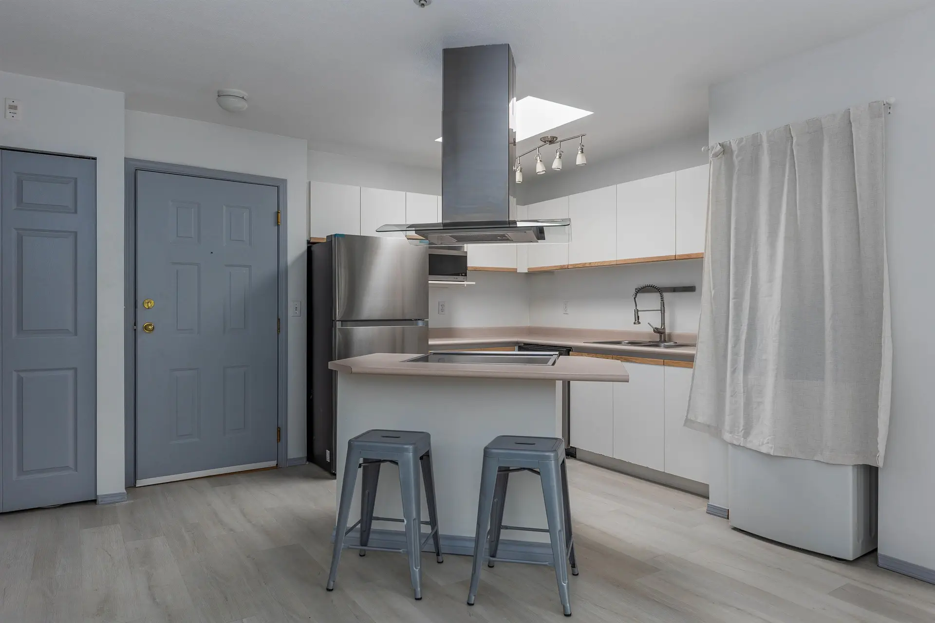 Property at #E309 40180 WILLOW CRESCENT, Squamish, BC