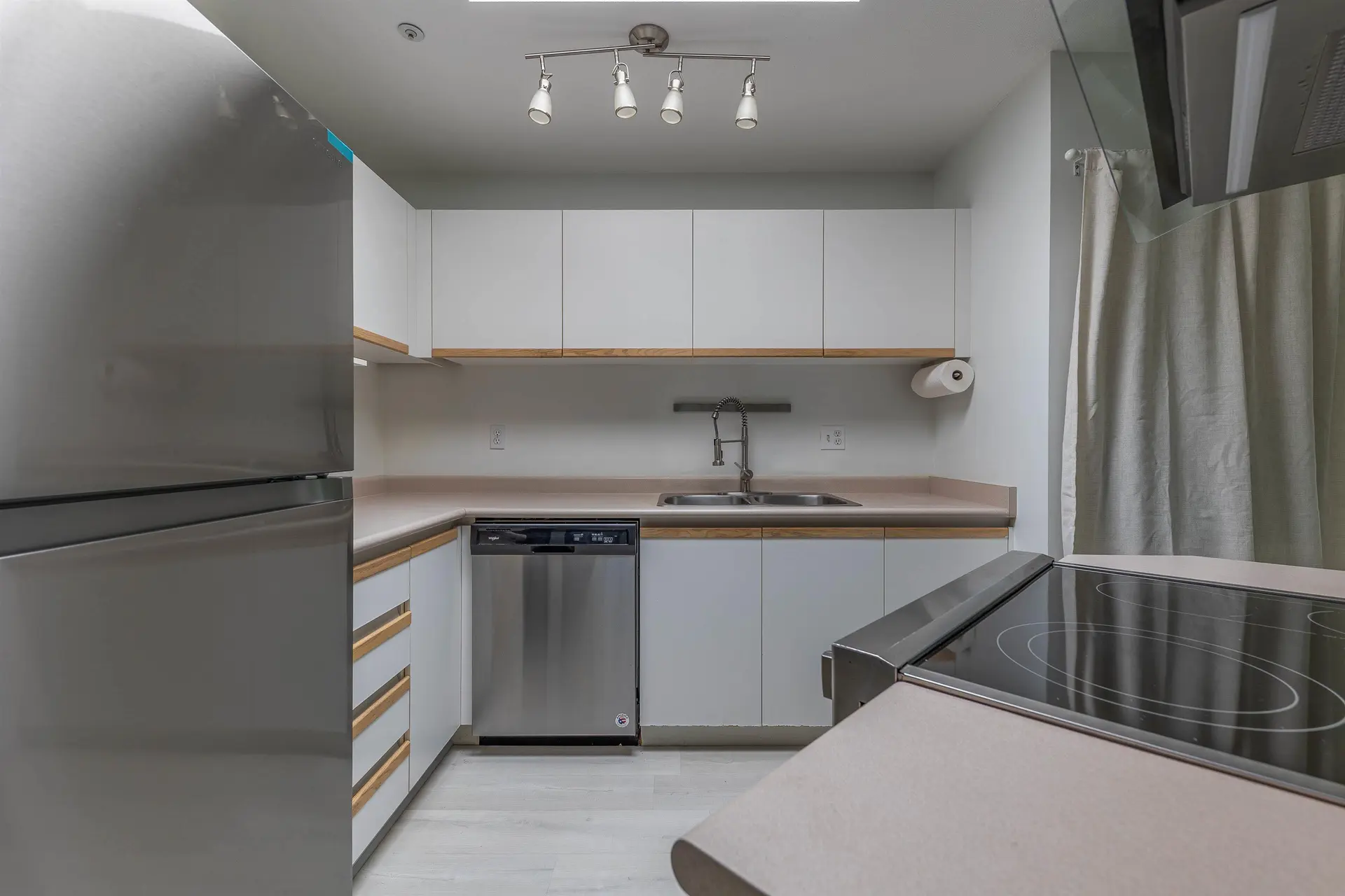 Property at #E309 40180 WILLOW CRESCENT, Squamish, BC