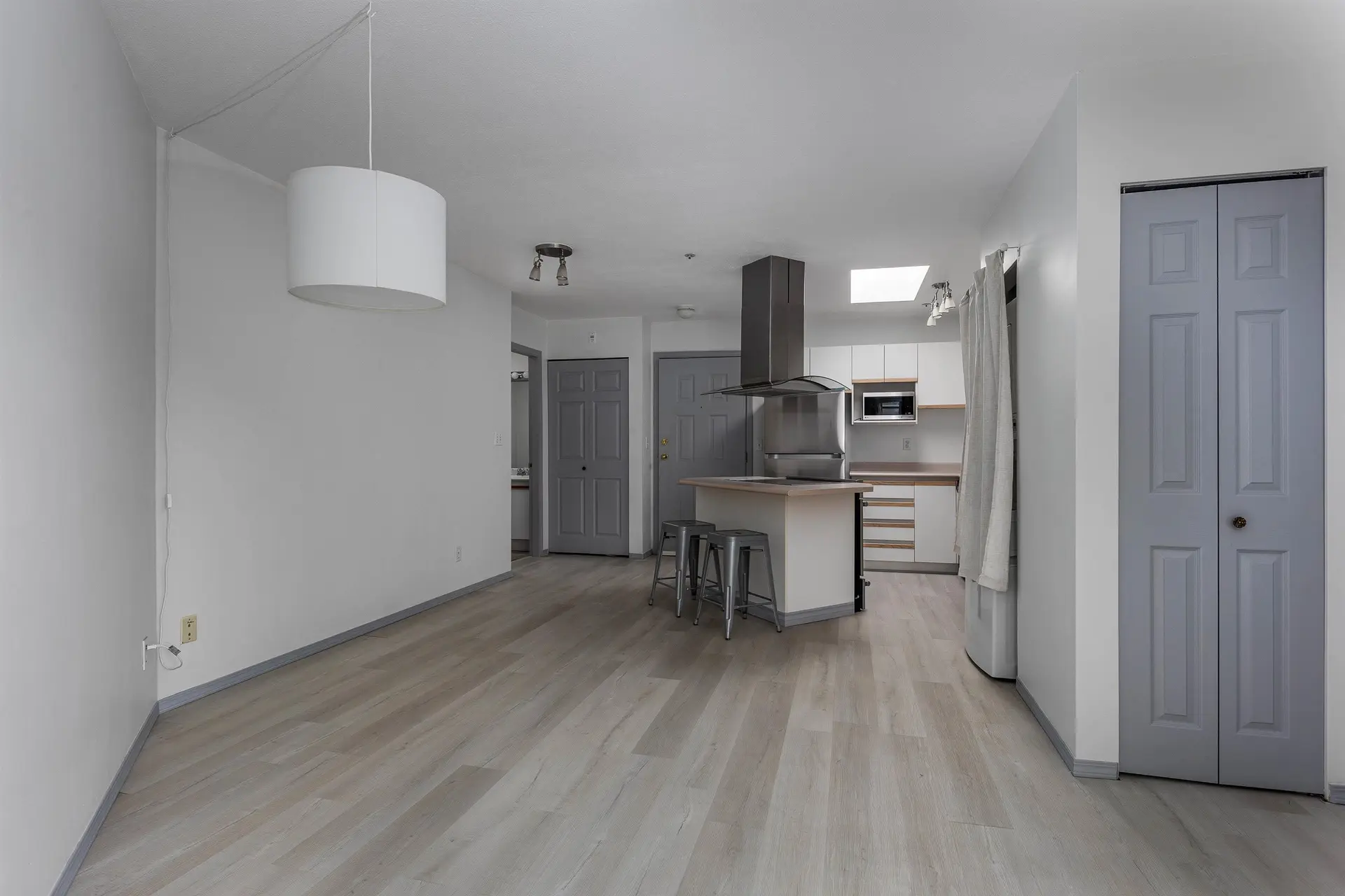 Property at #E309 40180 WILLOW CRESCENT, Squamish, BC