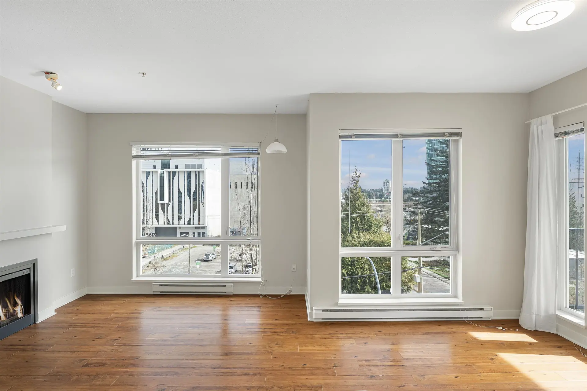 Property at #404 13339 102A, Surrey, BC