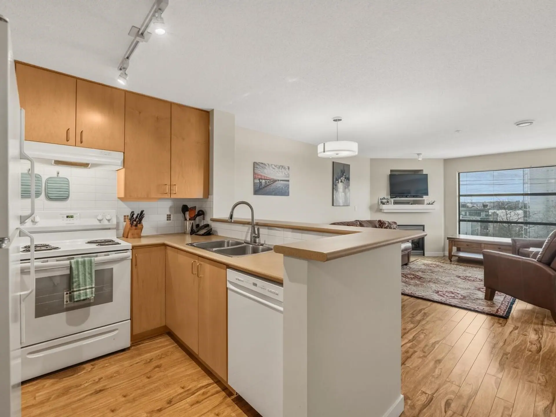 Property at #402 124 W 3RD STREET, North Vancouver, BC