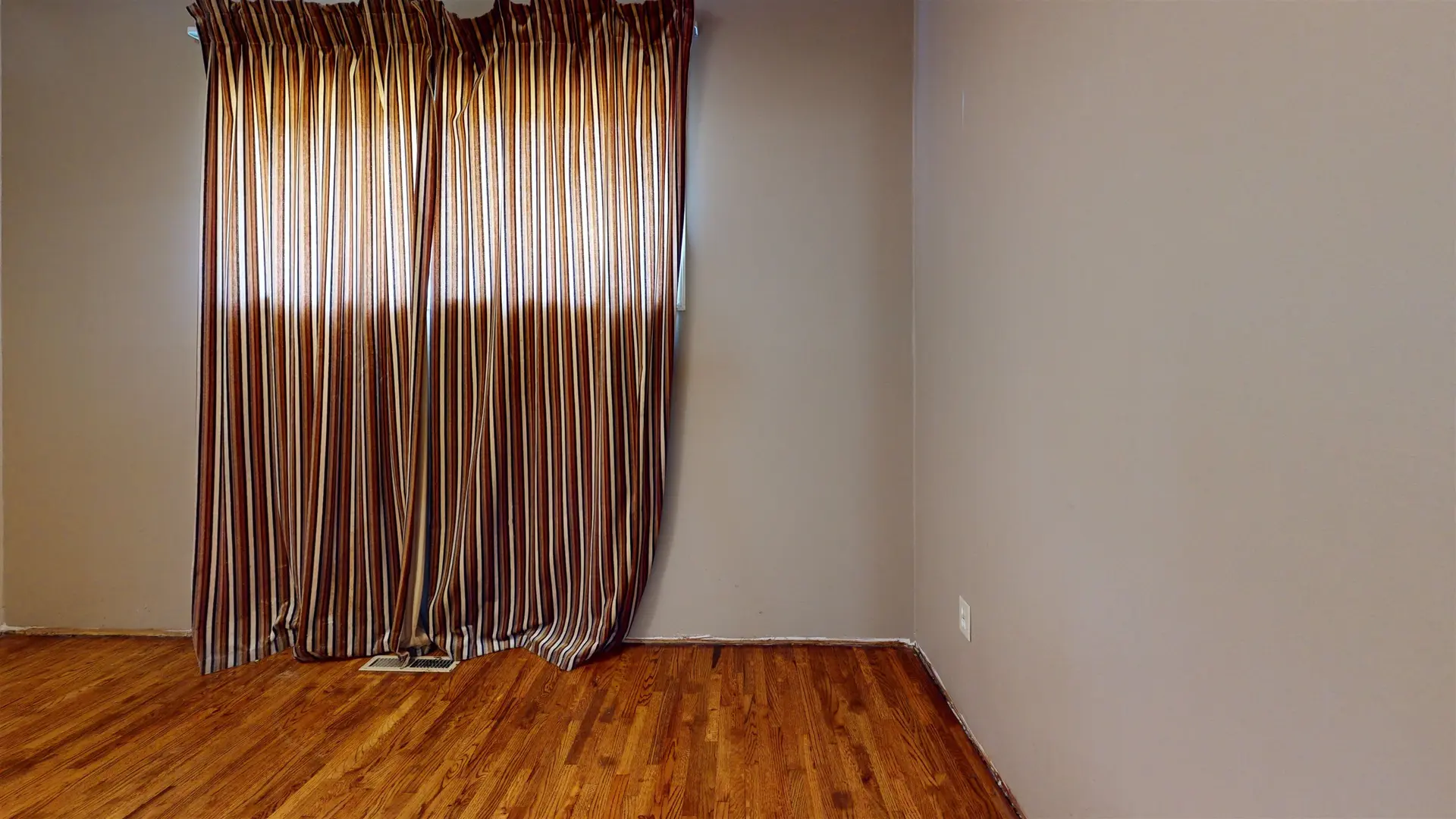 Property at 15463 16A AVENUE, Surrey, BC