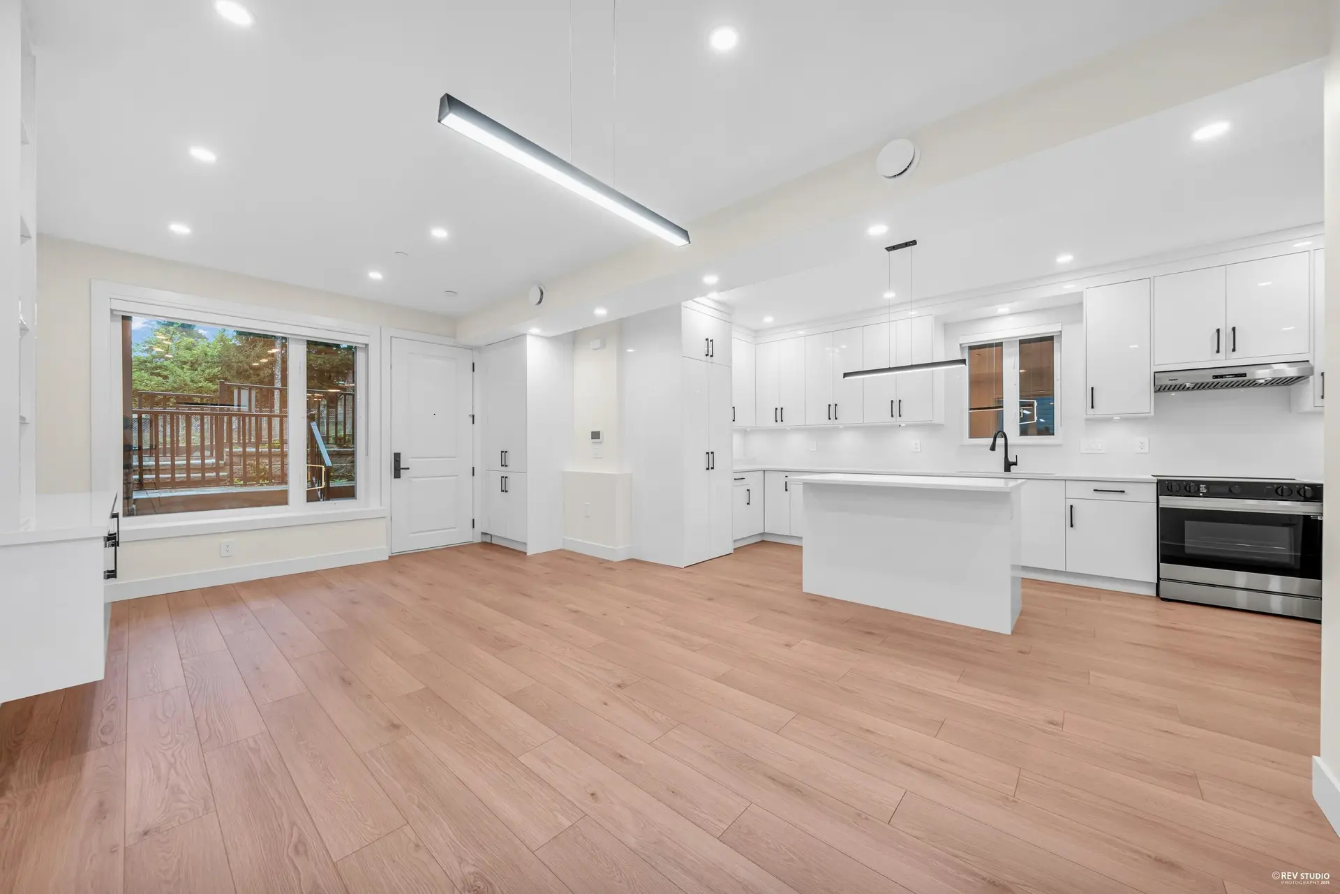 Property at #2 3090 VANNESS AVENUE, Vancouver, BC