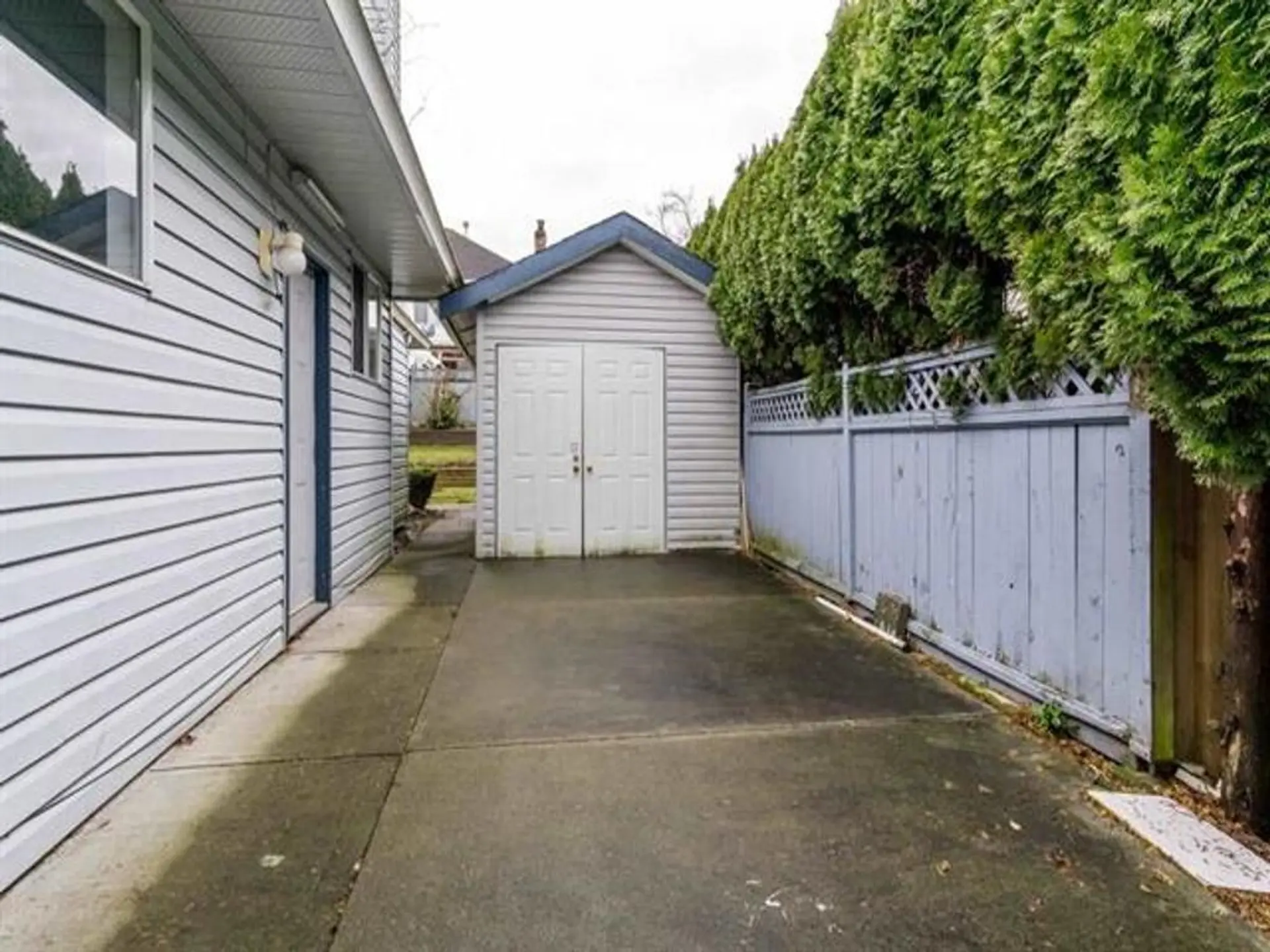 Property at 32350 W GOLDEN AVENUE, Abbotsford, BC