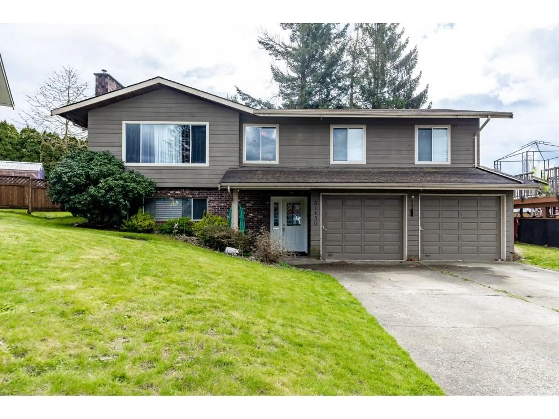Property at 31450 Springhill Place, Abbotsford, BC