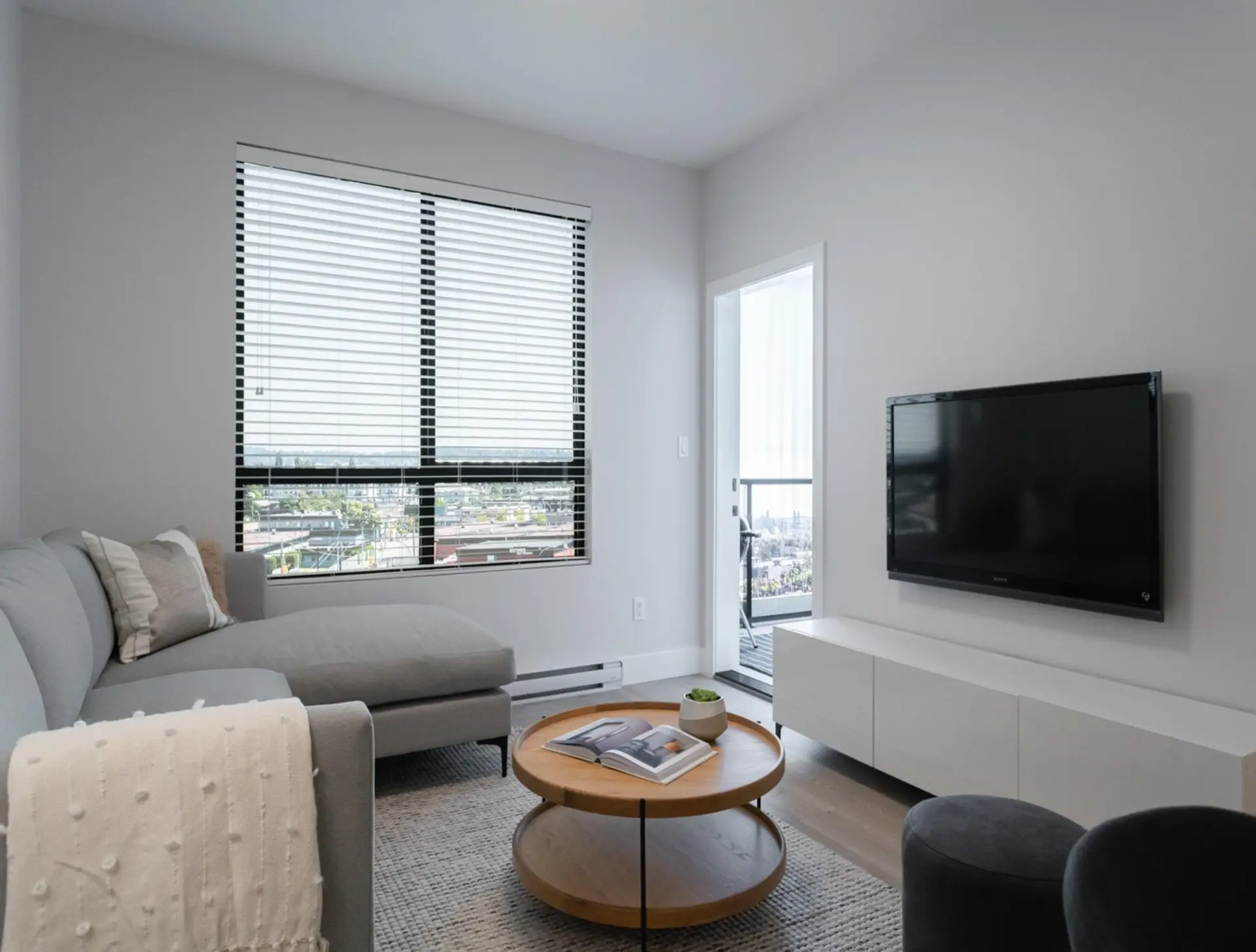 Property at #613 13458 95 AVENUE, Surrey, BC