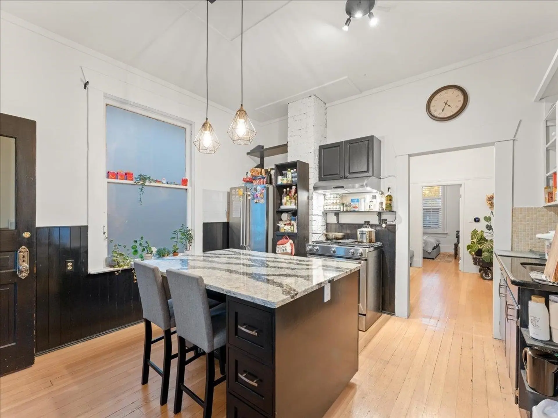 Property at 1016 TENTH AVENUE, New Westminster, BC