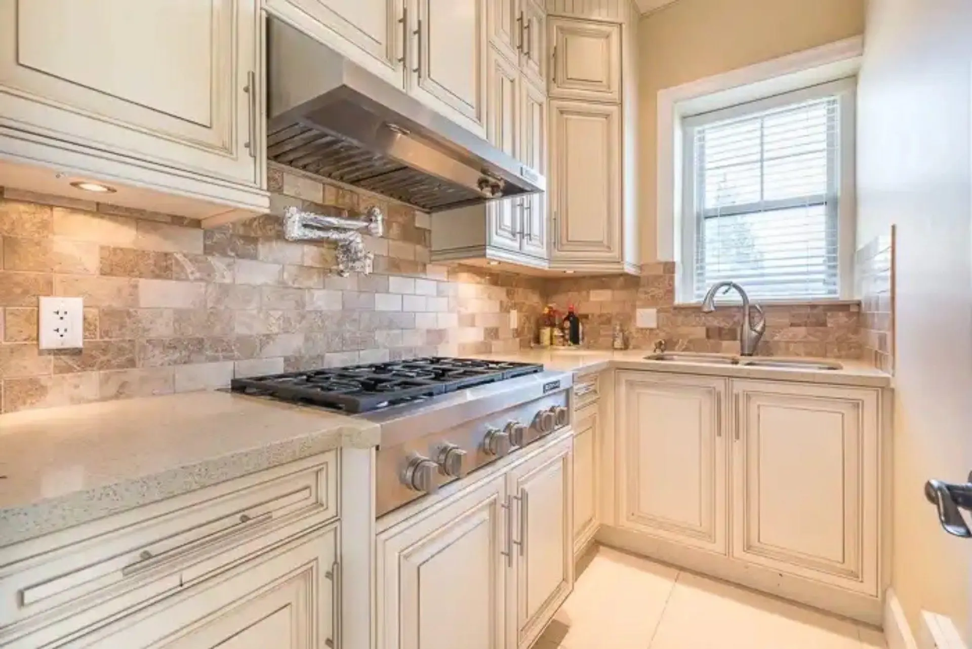 Property at 9760 SAUNDERS ROAD, Richmond, BC