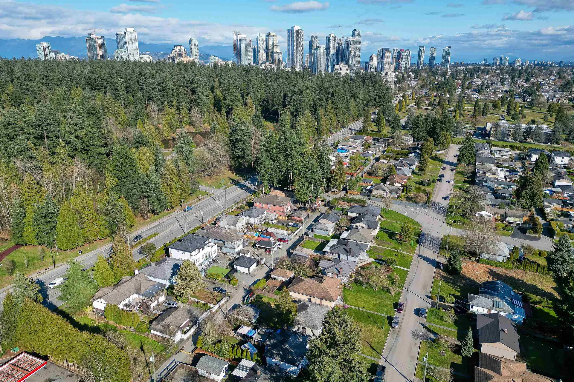 Property at 3737 DUBOIS STREET, Burnaby, BC