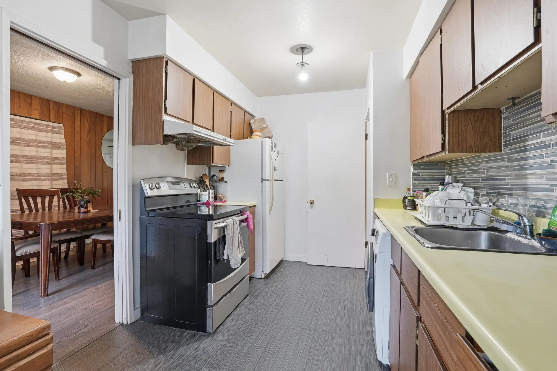 Property at 3737 DUBOIS STREET, Burnaby, BC