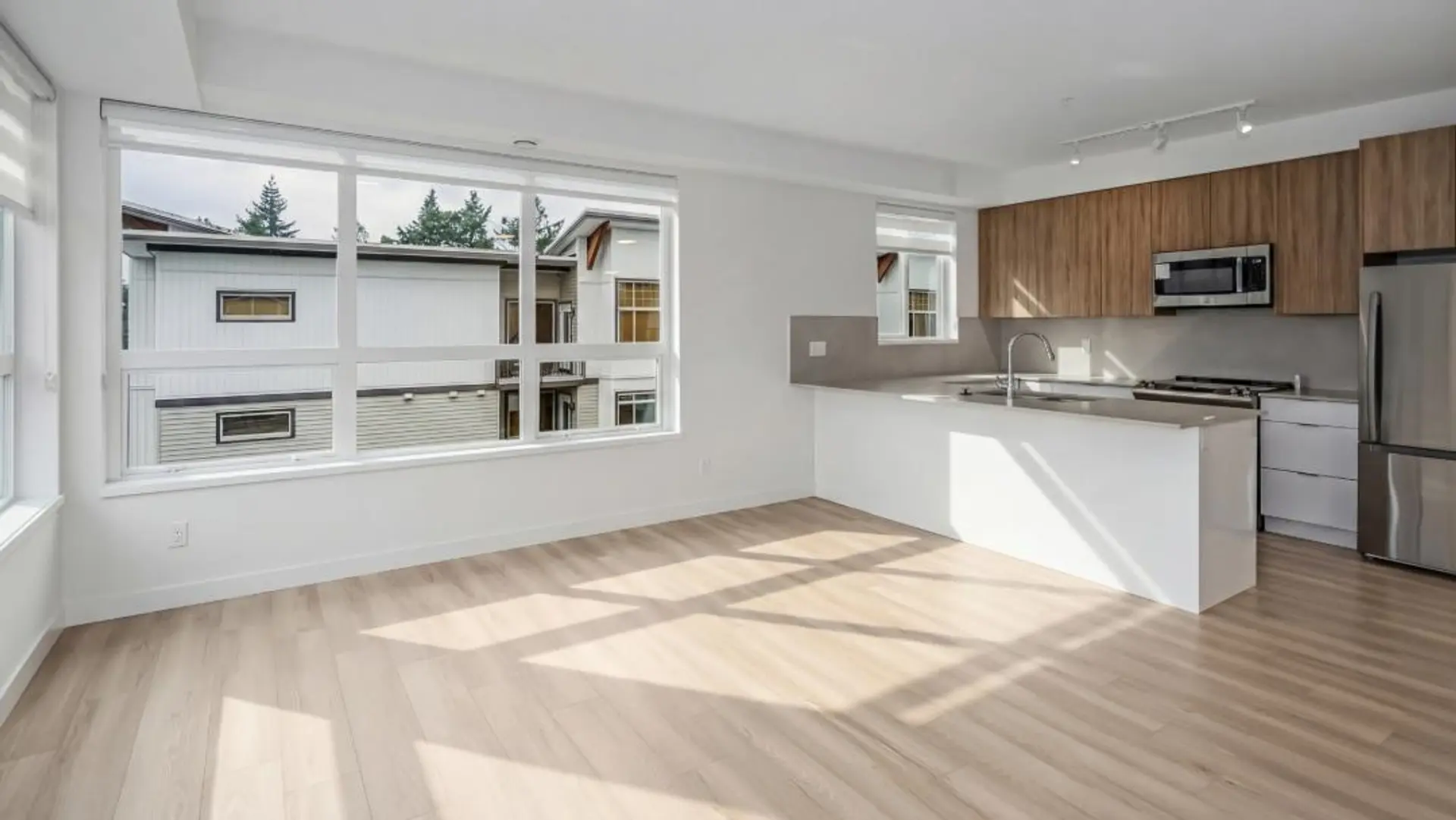 #401 11913 Burnett Street - Image 3