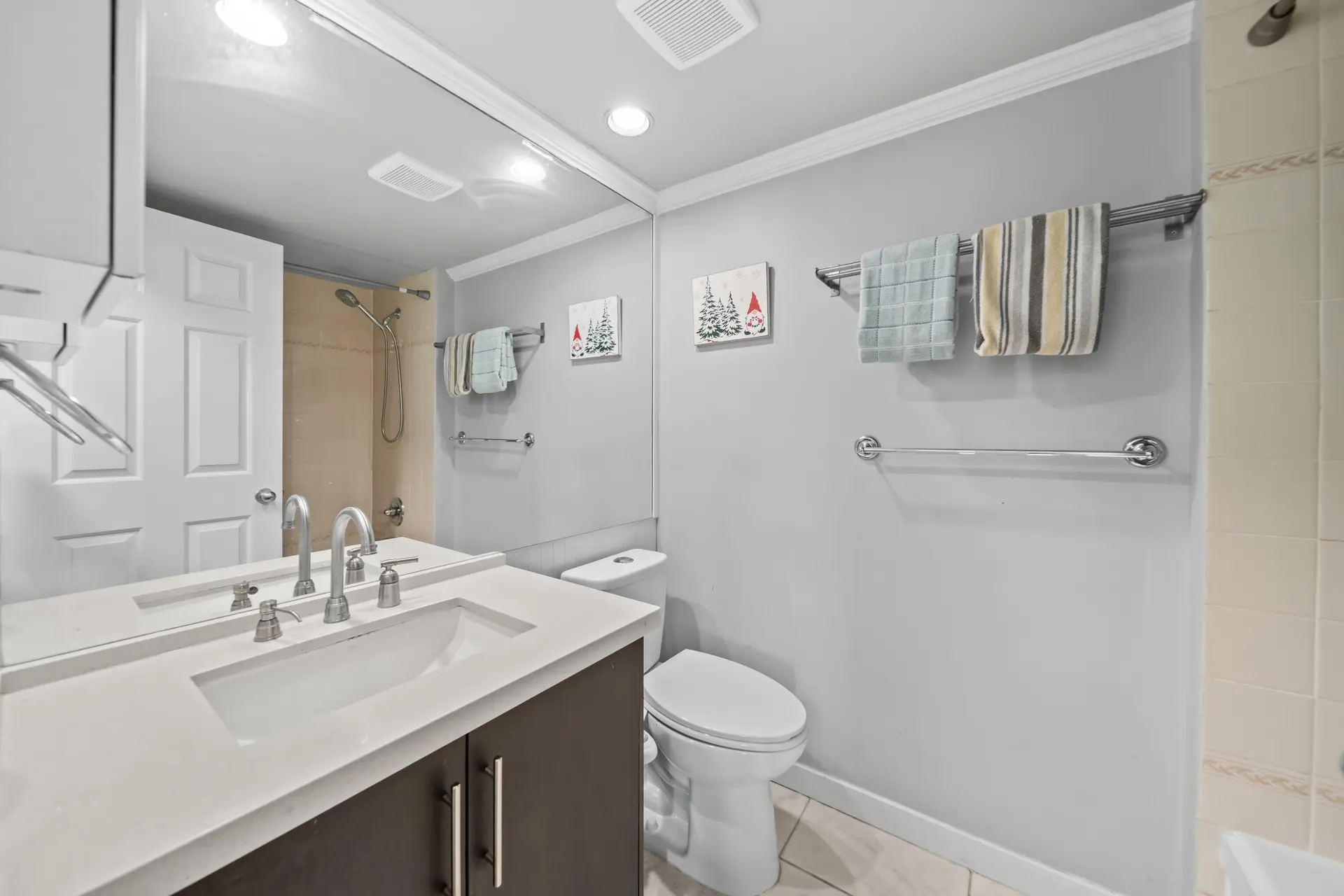 Property at #806 14881 103A AVENUE, Surrey, BC