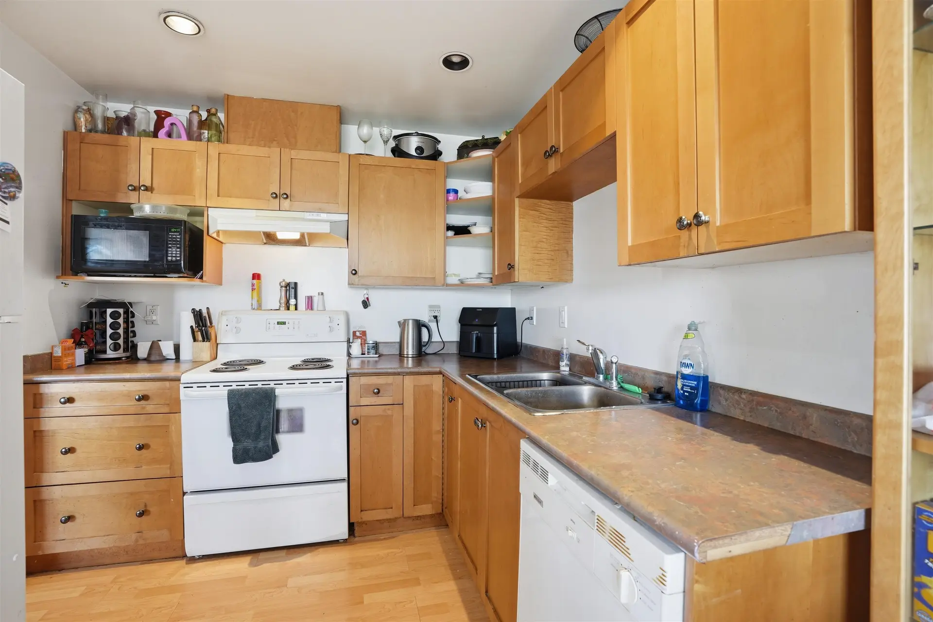 Property at #B 403 ALDER STREET, North Vancouver, BC