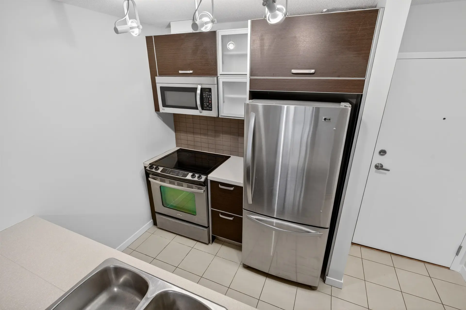 Property at #3109 9981 WHALLEY BOULEVARD, Surrey, BC