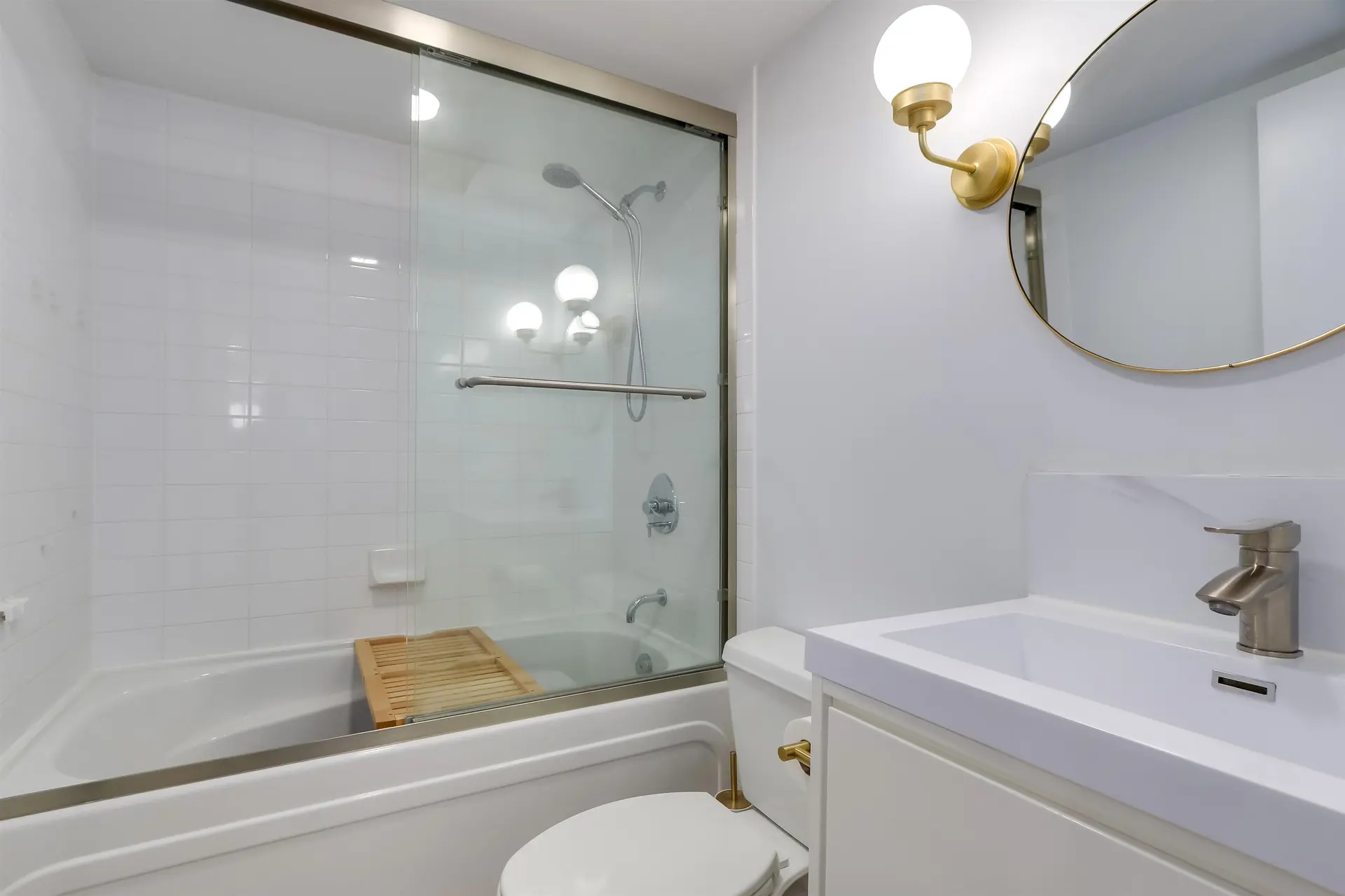 Property at #302 122 E 3RD STREET, North Vancouver, BC