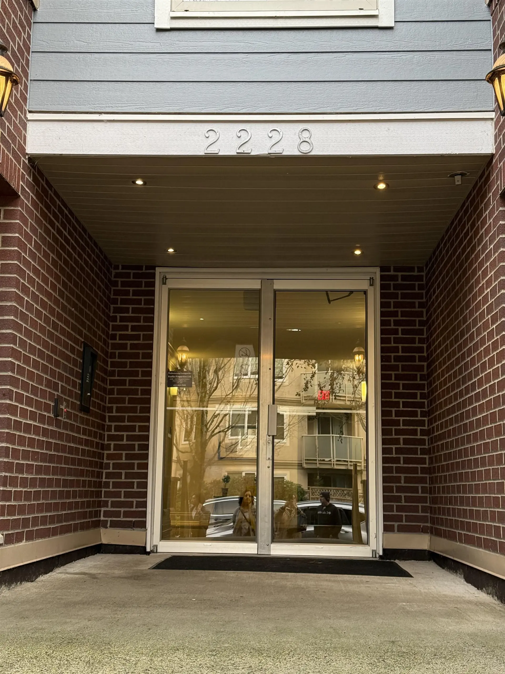 #101 2228 Welcher Avenue - Image 1