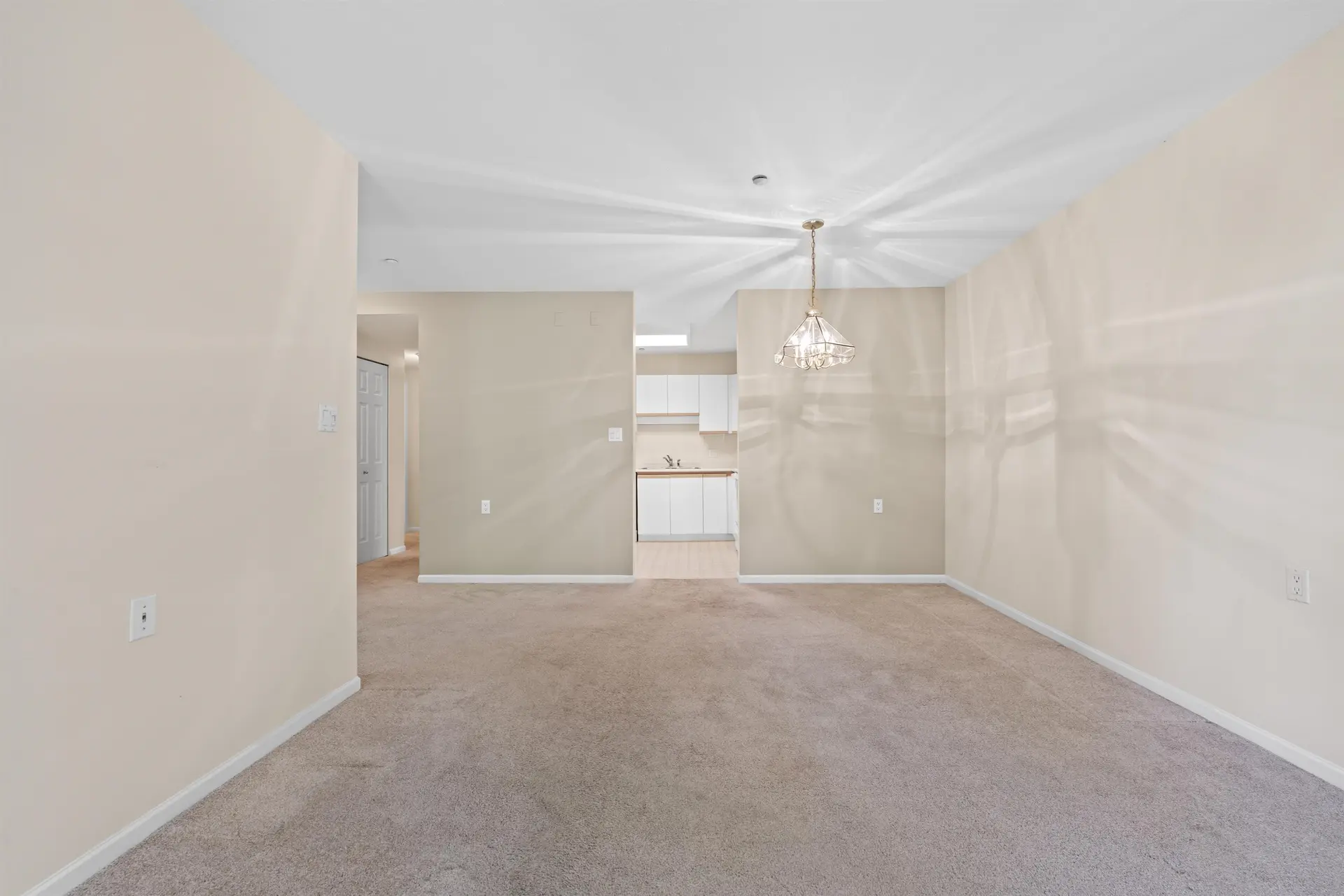 Property at #205 843 22ND STREET, West Vancouver, BC